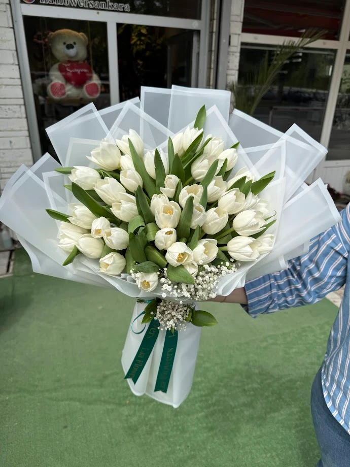 Beyaz Lale Buketi 40' - İsteme Çiçeği