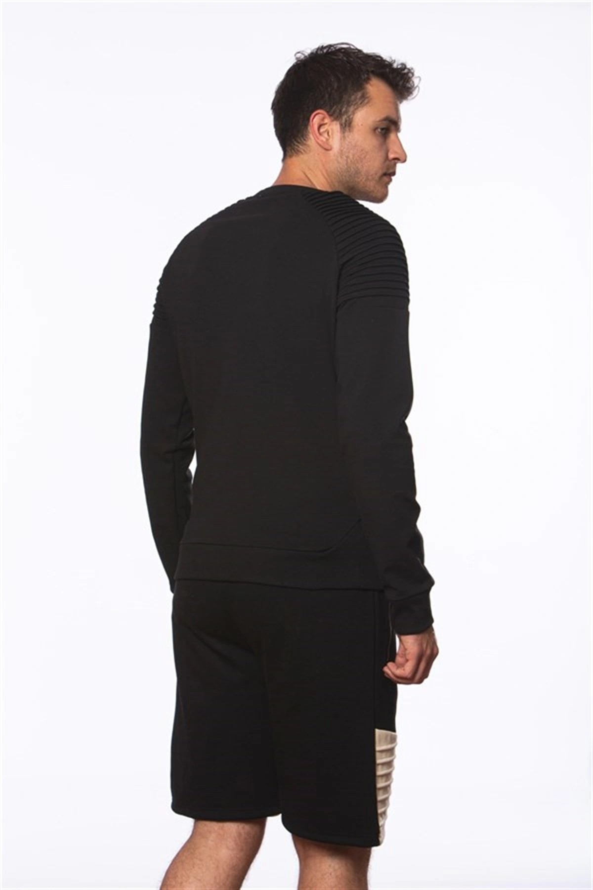 Erkek Siyah Omuzları Nervür Detaylı Gipeli İnterlok Spor Sweatshirt