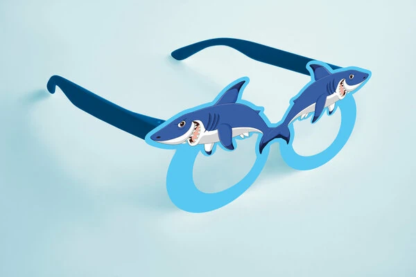 8'Lİ PLASTIK GÖZLÜK KÖPEKBALIĞI TEMALI