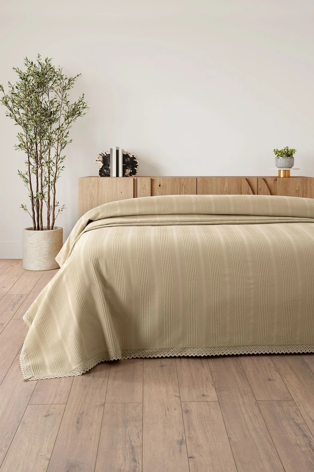Kopanaki Dantelli Çift Kişilik Pike-210x230 cm - bej