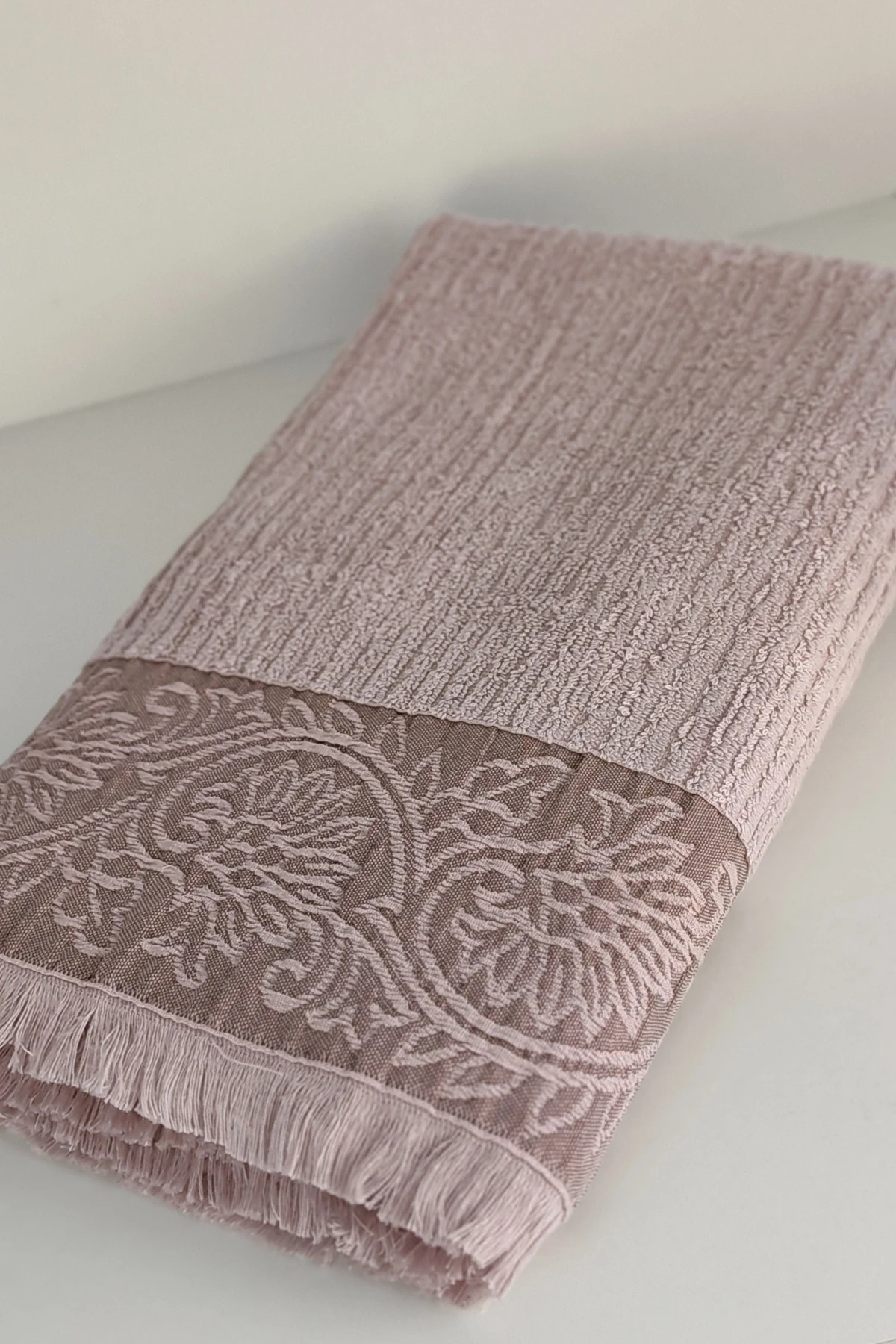 Püsküllü Bambu Banyo Havlusu - Lila Renk Ekstra Yumuşak Havlu - 70x140 cm - Kabartma Bordürlü