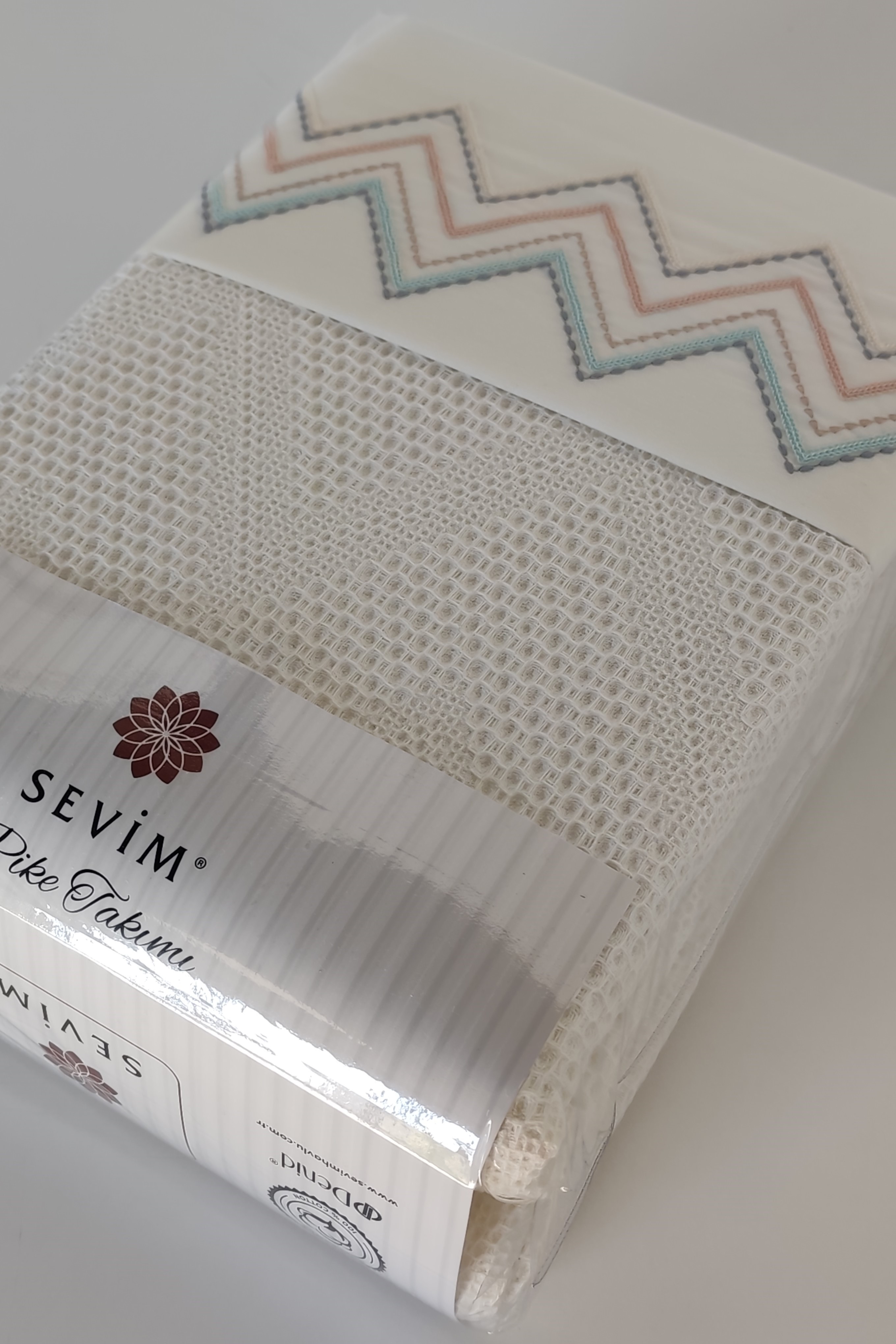 Çift Kişilik Saçaklı Waffle Pike Takımı-4 Parça & Çeyizlik Petekli Pike Seti-Delfina