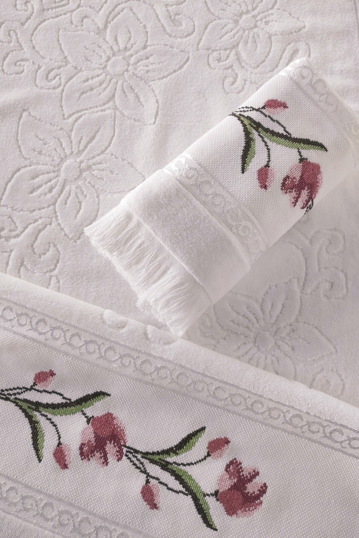 Kanaviçe Nakışlı Güllü Kadife El Yüz Havlusu Seti-2'li - 50x90 Cm