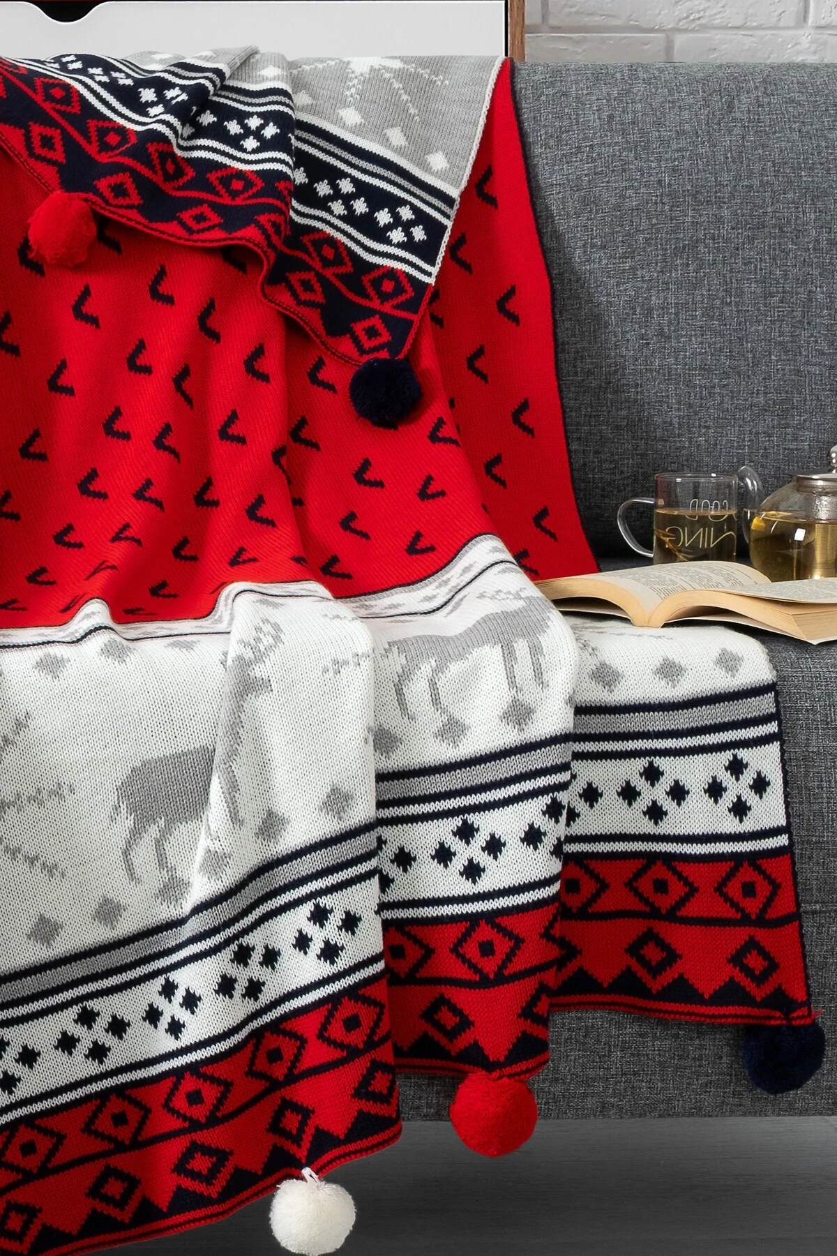 Yılbaşı Desenli Ponponlu Triko Örme Tv Battaniyesi–Yılbaşı Hediyesi-130x170 cm