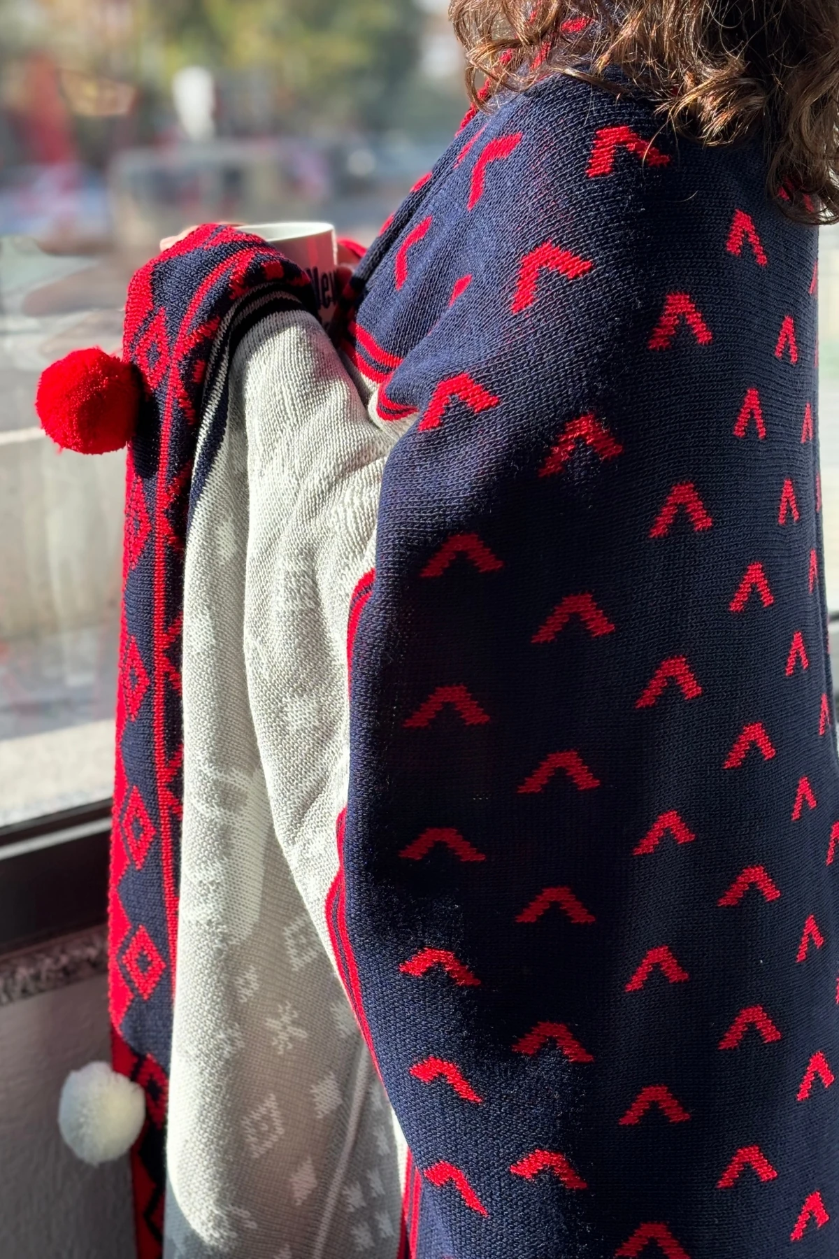 Yılbaşı Desenli Ponponlu Triko Örme Tv Battaniyesi–Yılbaşı Hediyesi-130x170 cm