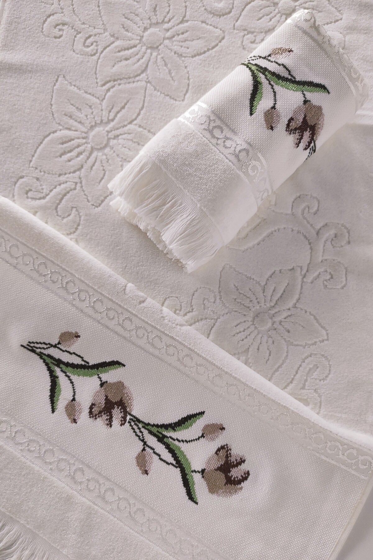 Kanaviçe Nakışlı Güllü Kadife El Yüz Havlusu Seti-2'li - 50x90 Cm - krem
