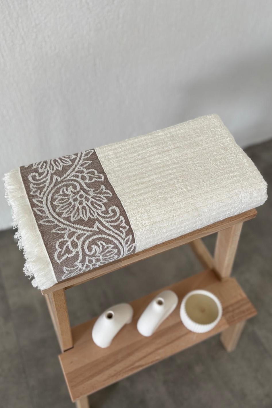 Bambu Banyo Havlusu - Püsküllü & Ekstra Yumuşak & Süper Emici - 70x140 cm - Ekru