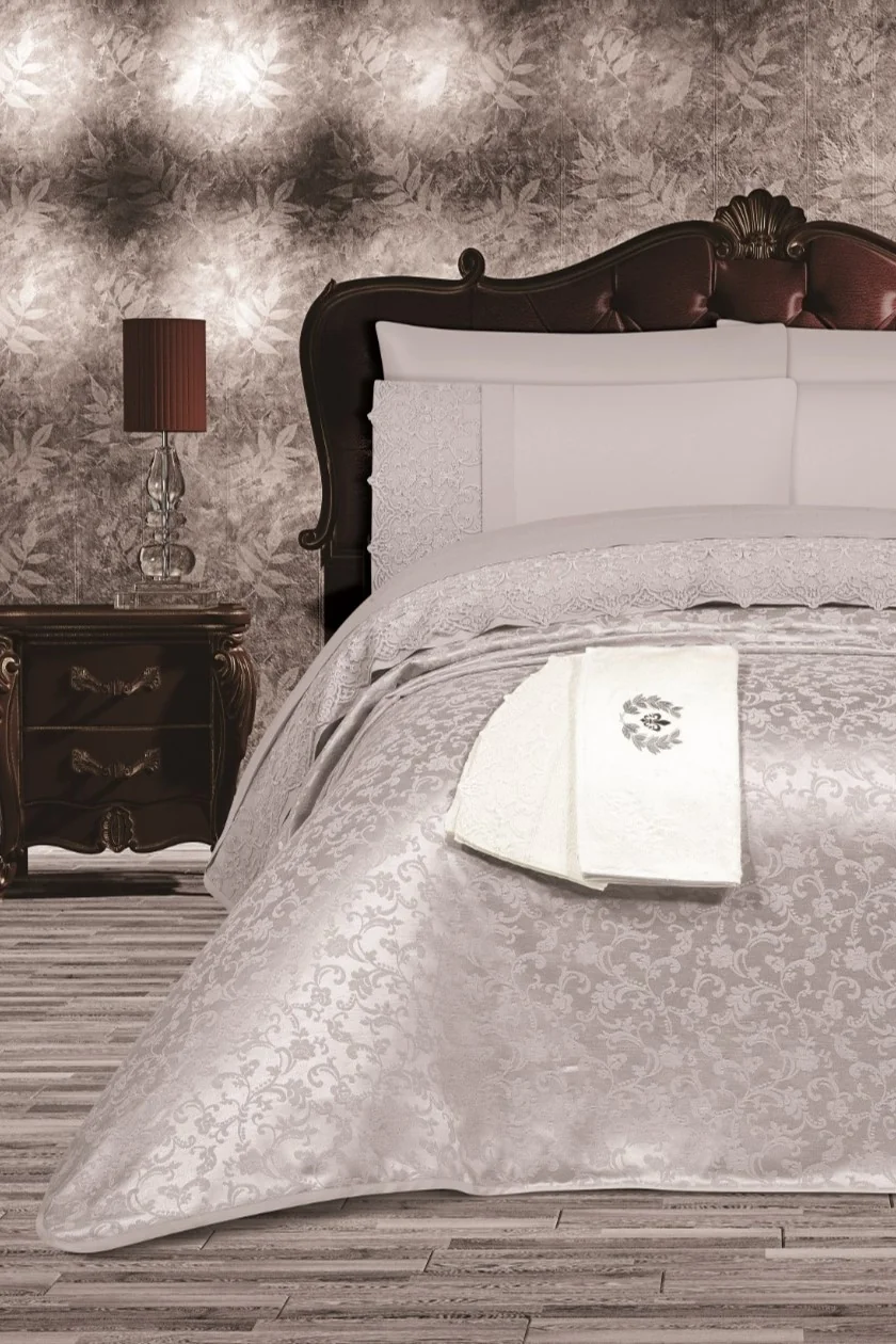 Sevim Tivoli 8 Parça Çeyizlik Set- Havlulu Şönil Pike Takımı- Gelin Se