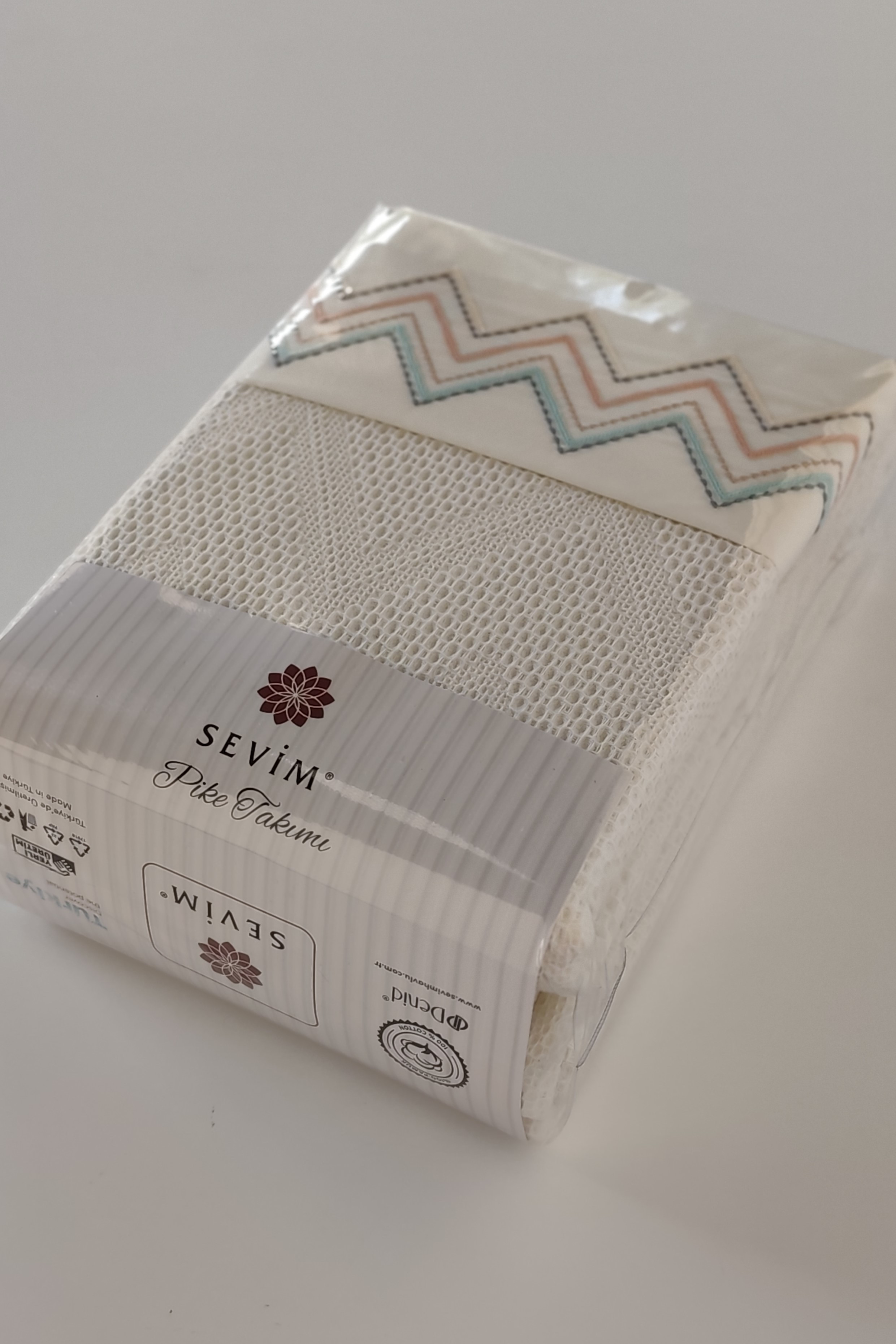 Çift Kişilik Saçaklı Waffle Pike Takımı-4 Parça & Çeyizlik Petekli Pike Seti-Delfina