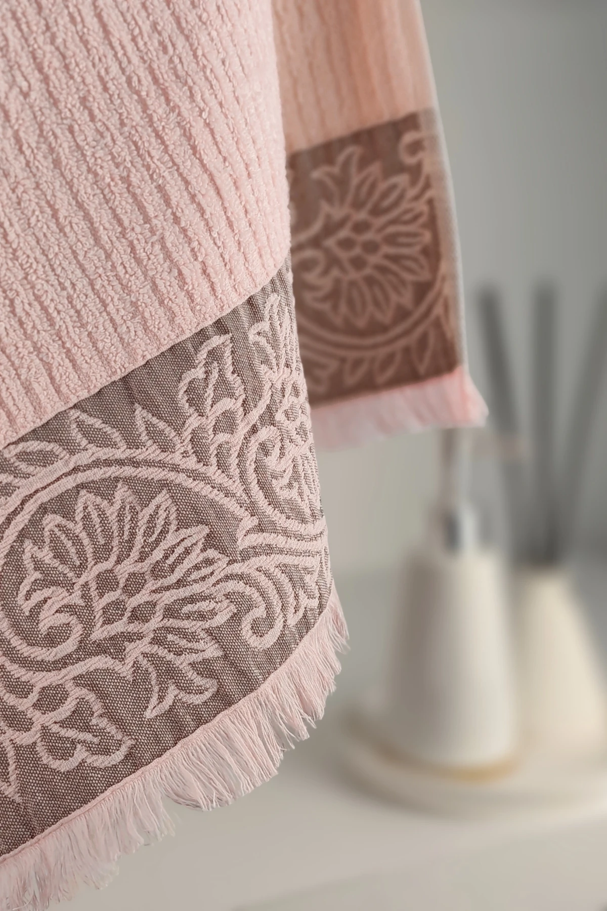 Bordürlü & Püsküllü Banyo Havlusu - Ekstra Yumuşak Bambu Havlu - 70x140 cm - Somon Renk