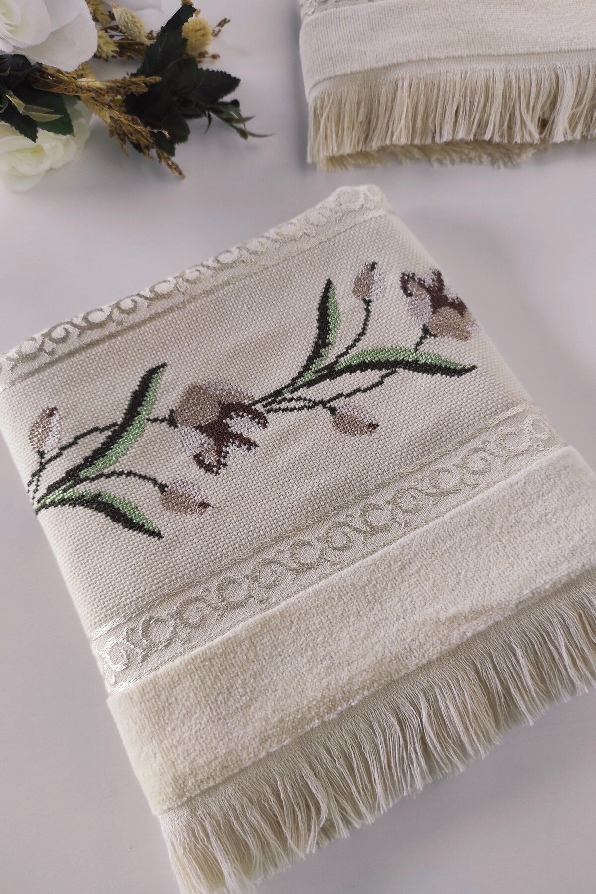 Kanaviçe Nakışlı Güllü Kadife El Yüz Havlusu Seti-2'li - 50x90 Cm - cappuccino
