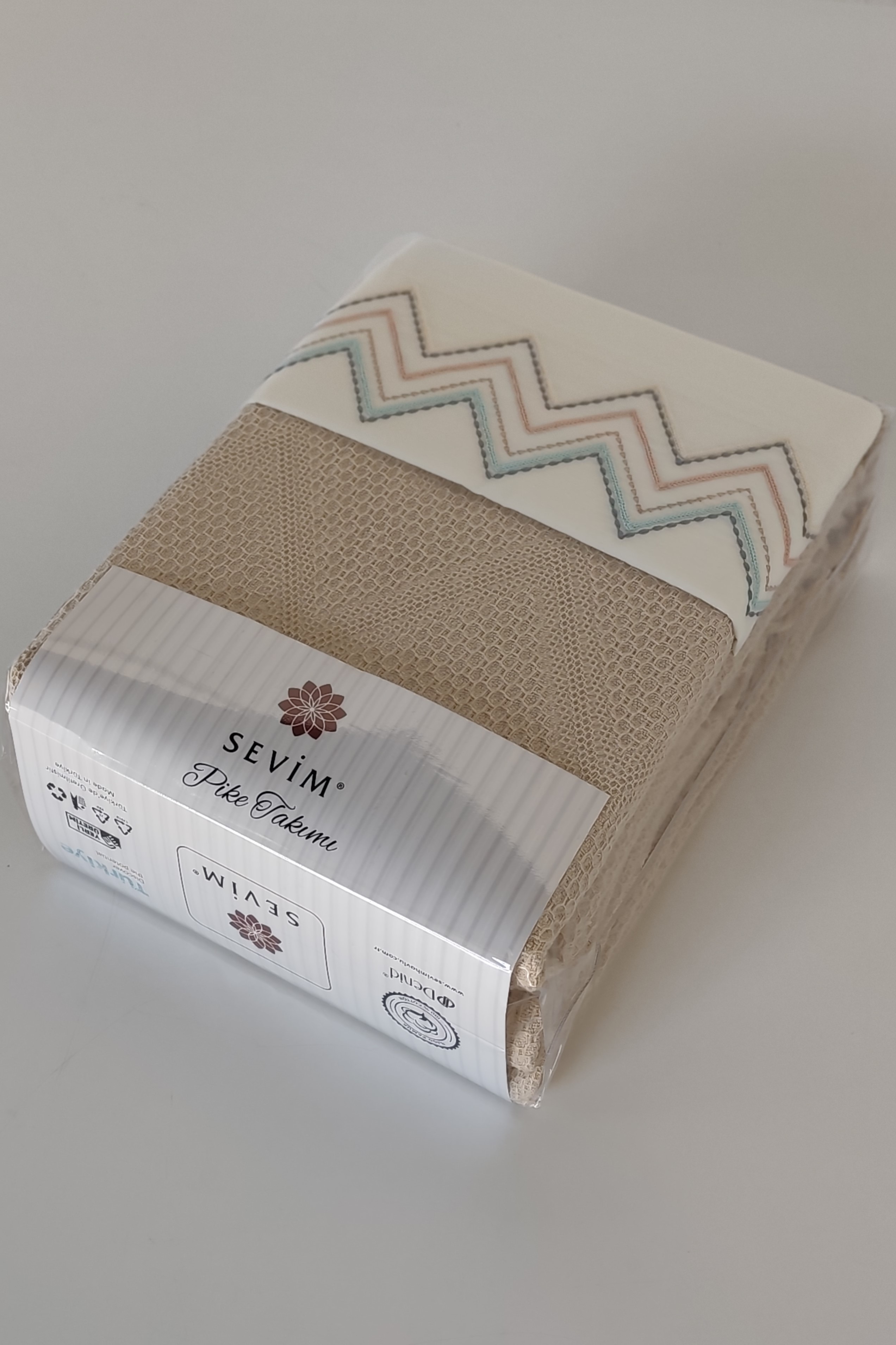 Çift Kişilik Saçaklı Waffle Pike Takımı-4 Parça & Çeyizlik Petekli Pike Seti-Delfina - cappuccino