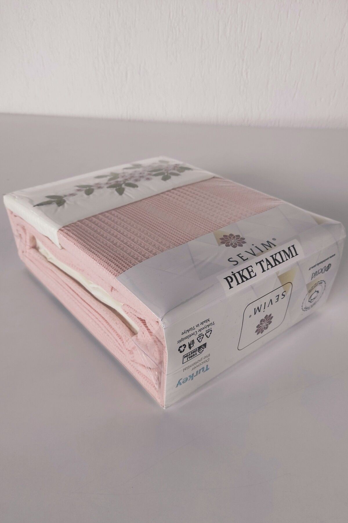 Tek Kişilik 3 Parça Nakışlı Waffle Dokuma Pike Takımı-Hediyelik Petekli Pike Legacy