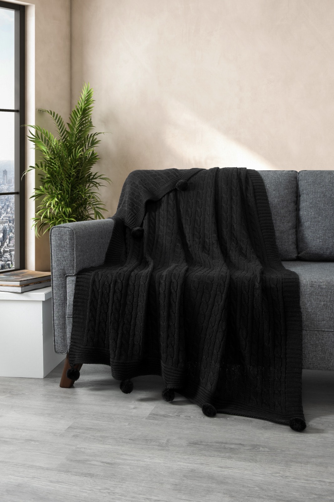 Ponponlu Triko Örme Tv Battaniyesi–Örgü Koltuk & Omuz Şalı & Diz Battaniyesi–130x170 cm-Siyah
