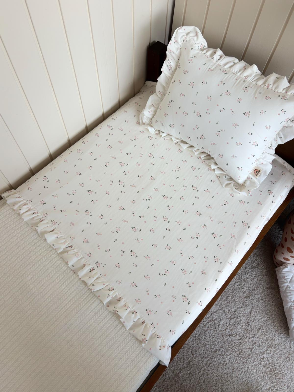 YASTIK KILIFLI PİKE TAKIMI BLUSH GARDEN