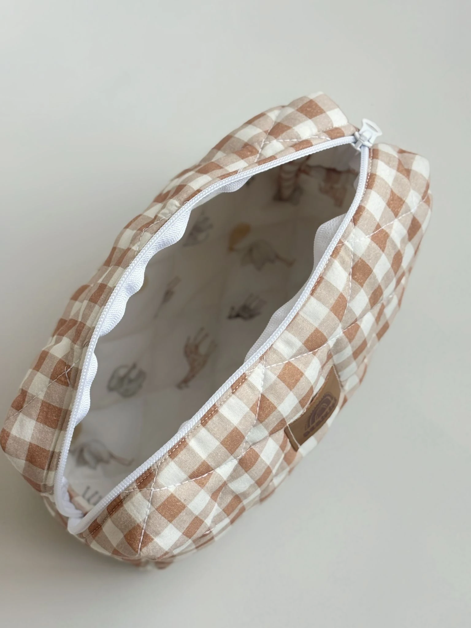 KAPİTONE  BEBEK BAKIM ÇANTASI