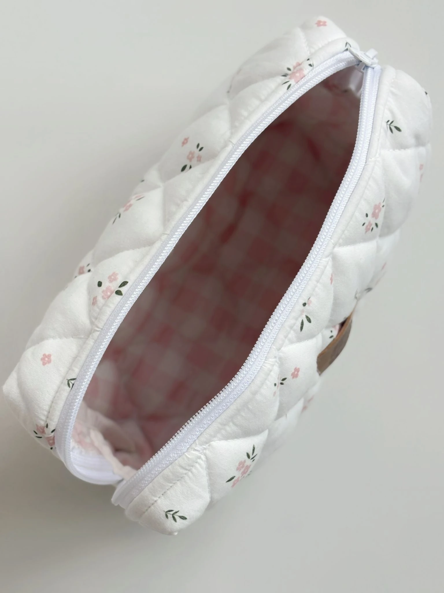 KAPİTONE  BEBEK BAKIM ÇANTASI BLUSH GARDEN