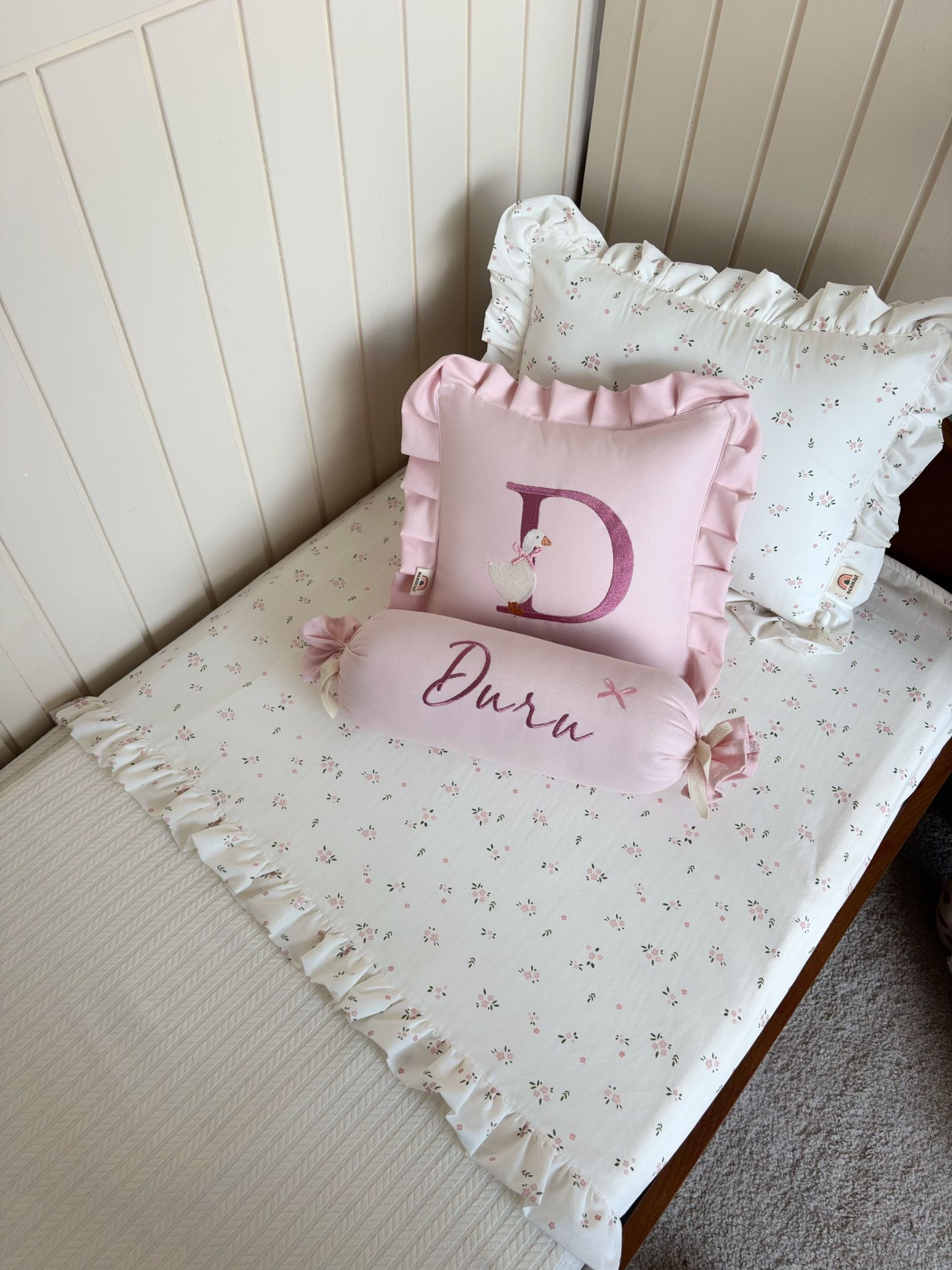 YASTIK KILIFLI 4'LÜ PİKE TAKIMI PUDRA GÜLKURUSU BLUSH GARDEN - ÇİÇEKLİ EKRU