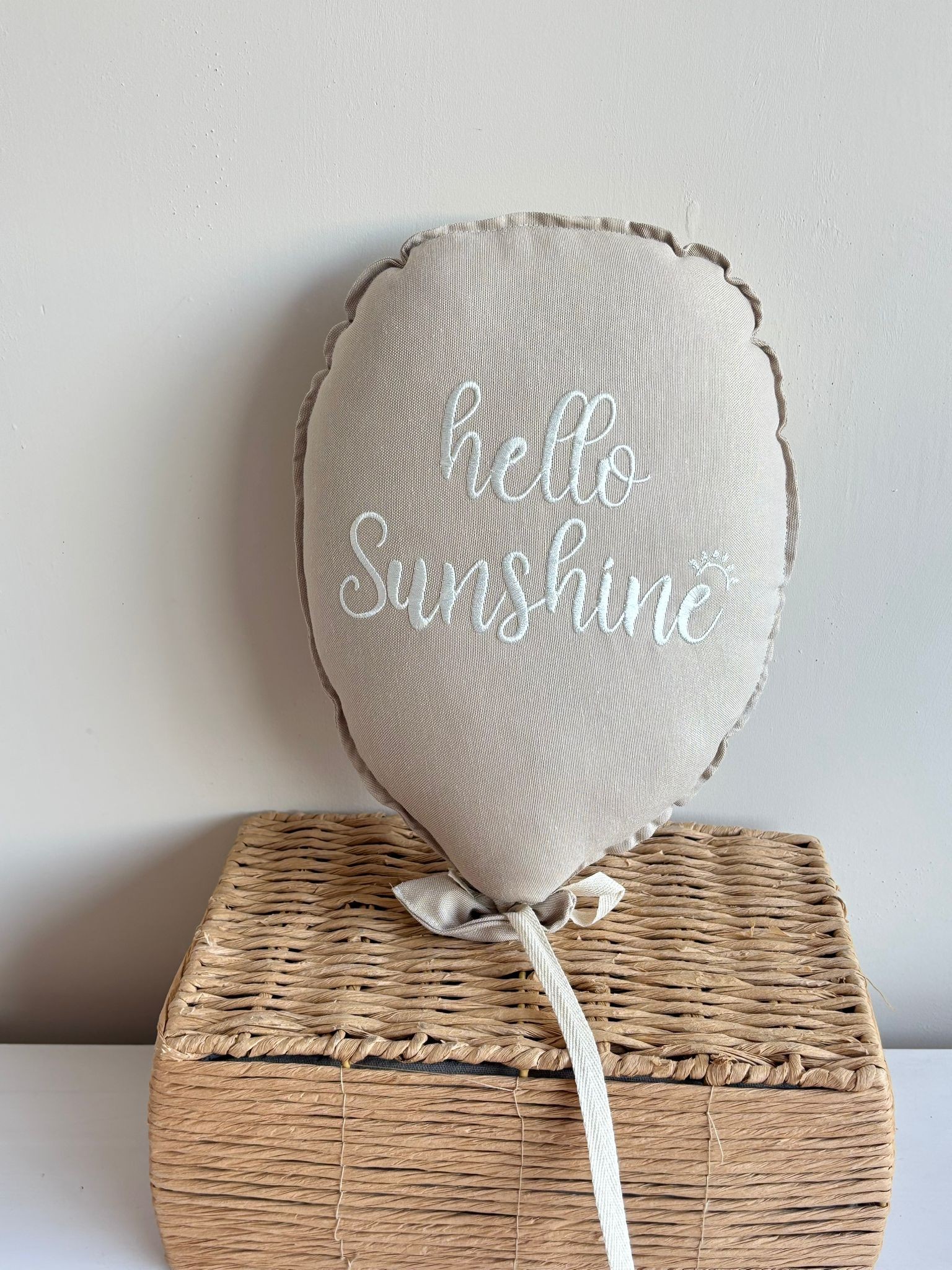 NAKIŞ BALON TEKLİ FİGÜRLÜ - HELLO SUNHİNE