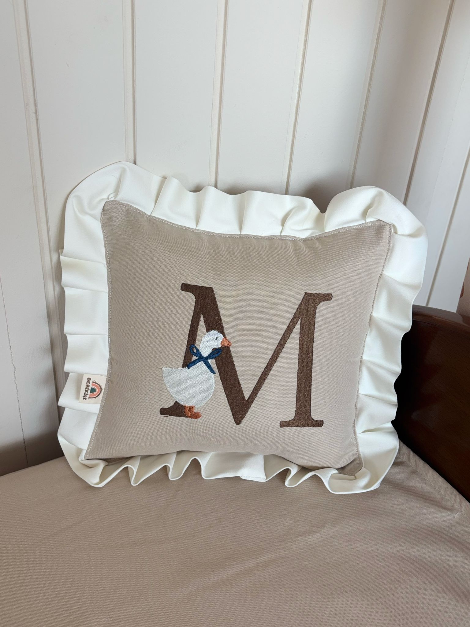 HARF YASTIK TEK SEVİMLİ ÖRDEK - BEJ KOYU KAHVE