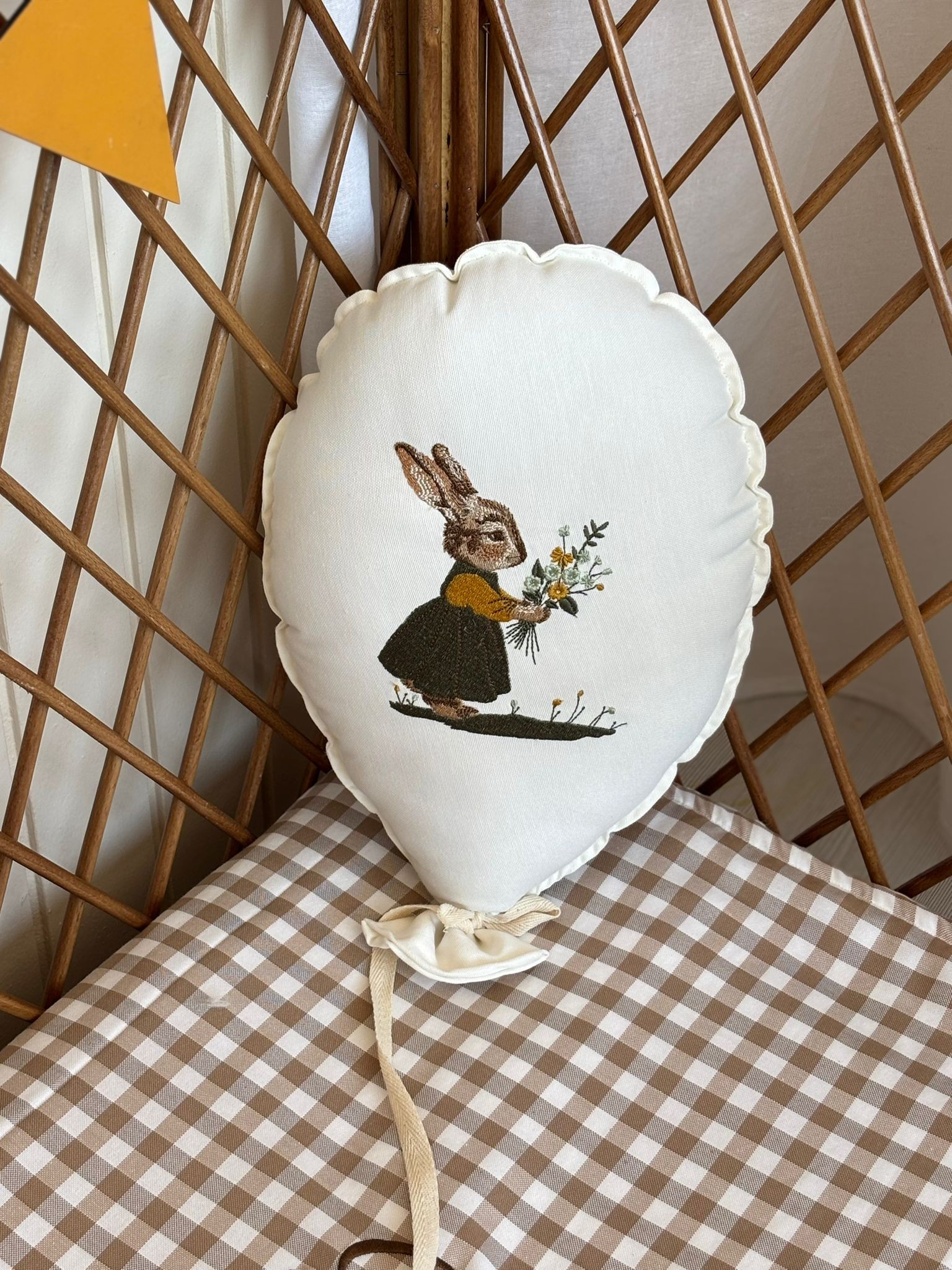 NAKIŞ BALON TEKLİ FİGÜRLÜ - TİNY BUNNY KIZ