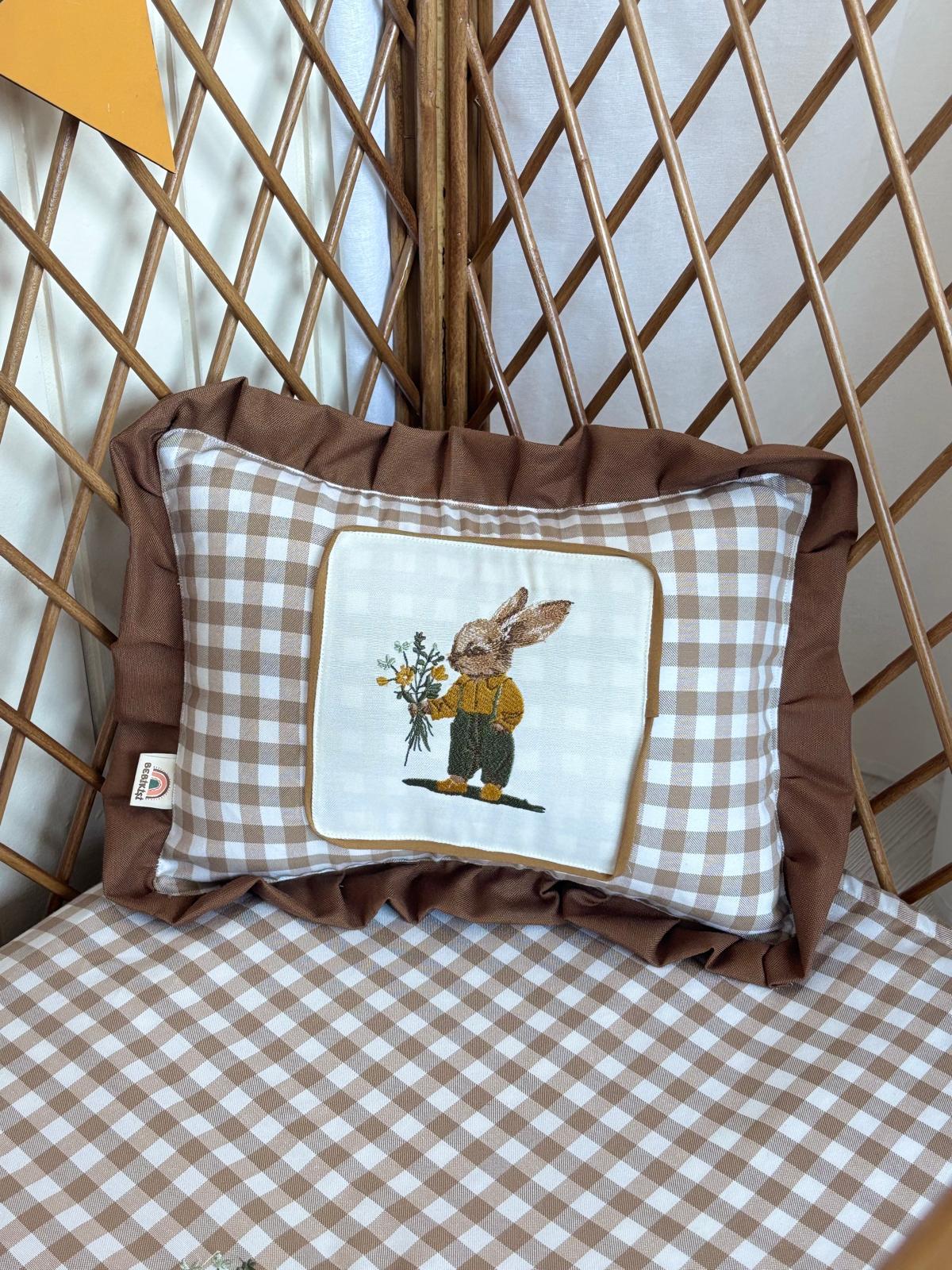 TINY BUNNY FİGÜRLÜ DİKDÖRTGEN YASTIK - ERKEK