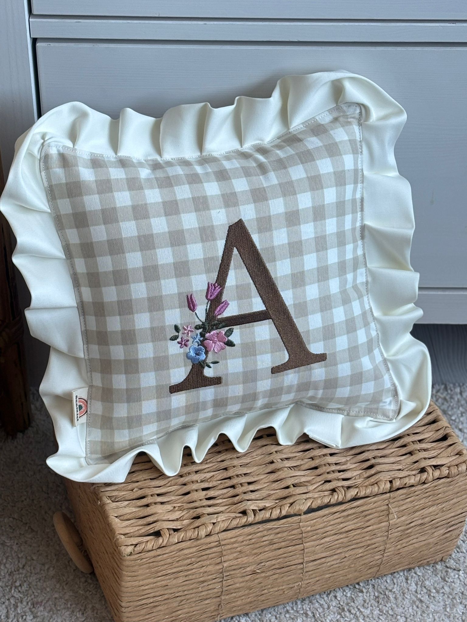 HARF YASTIK TEK ÇITIR ÇİÇEK - BEJ KOYU KAHVE