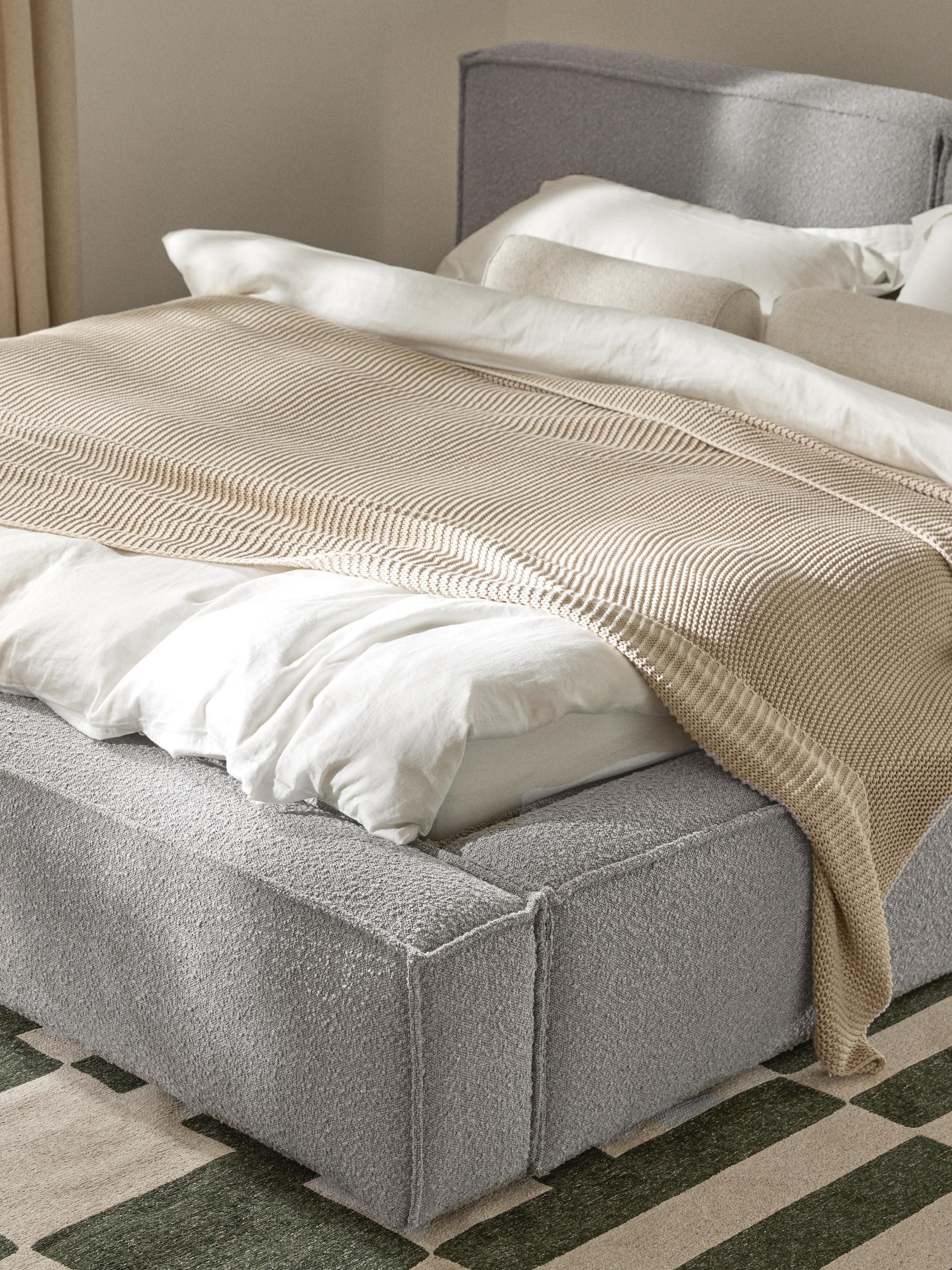 Soft Çift Kişilik Döşemeli Karyola | InNature Home - Gri, Bukle