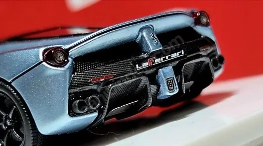 DMH Ferrari Laferrari Aperta Ice Blue