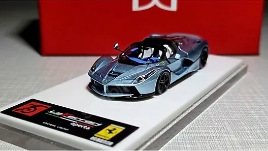 DMH Ferrari Laferrari Aperta Ice Blue
