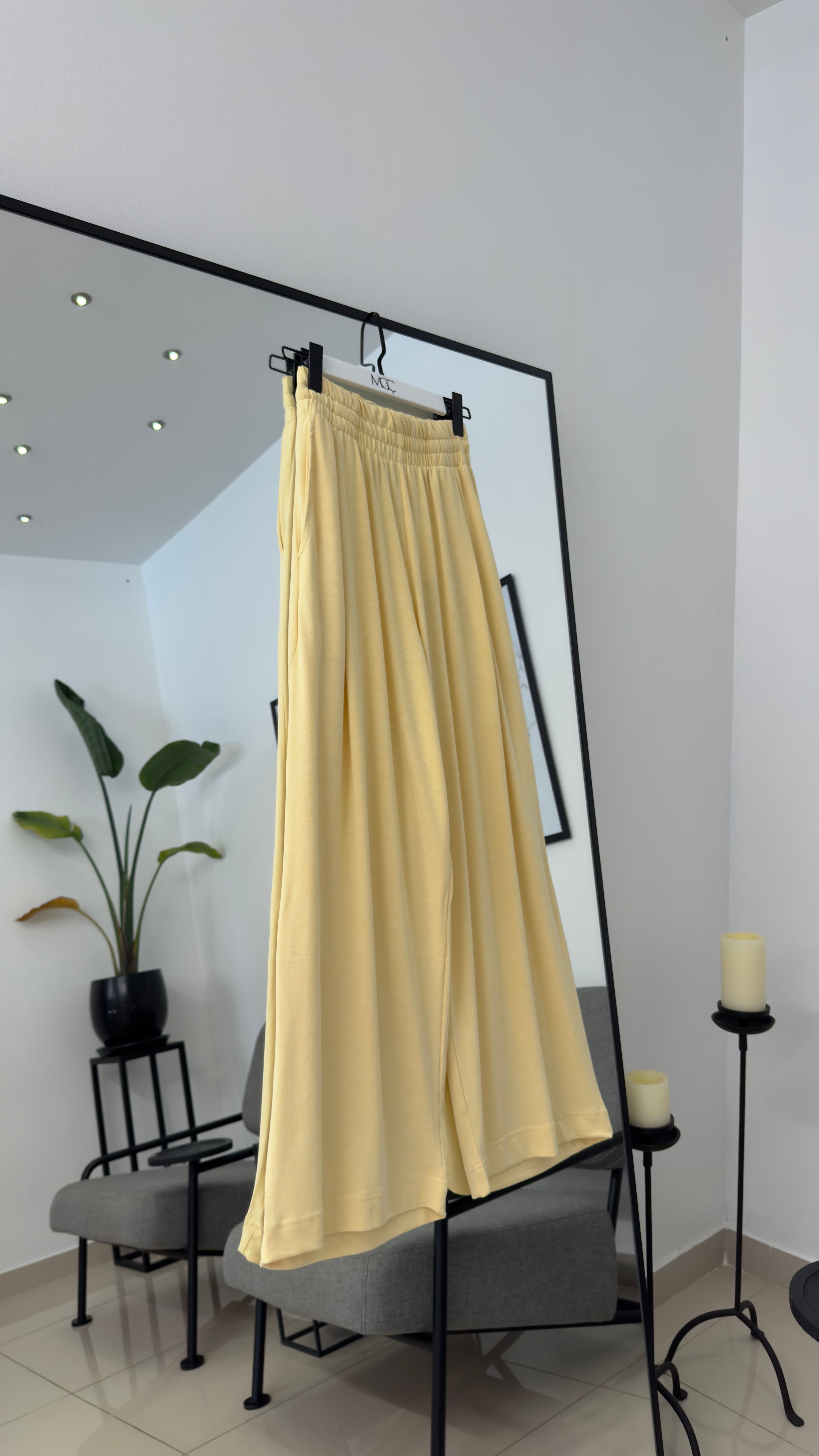 Sarı Pantolon