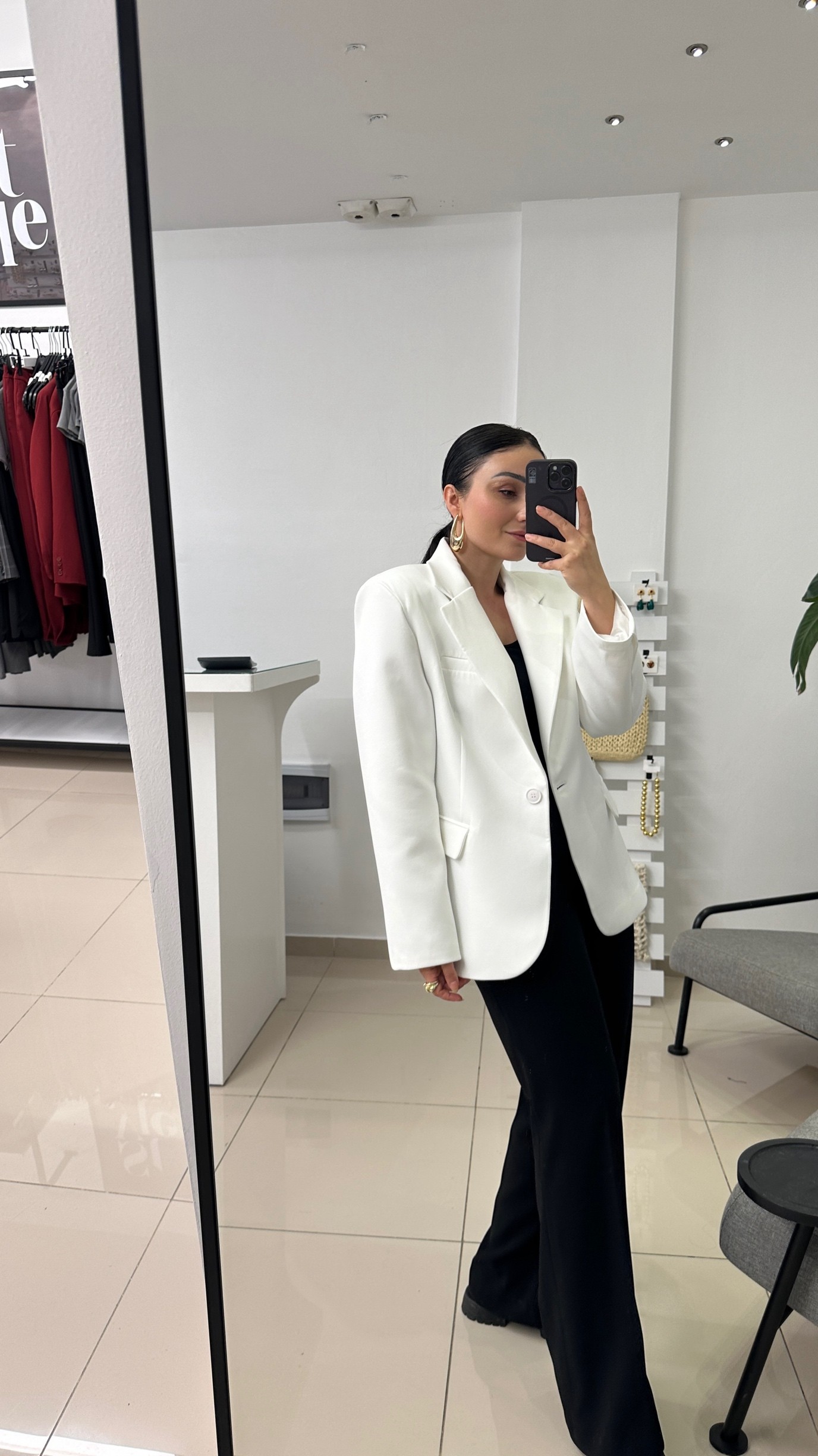 Tek Düğmeli Bele Oturan Model Blazer Ceket