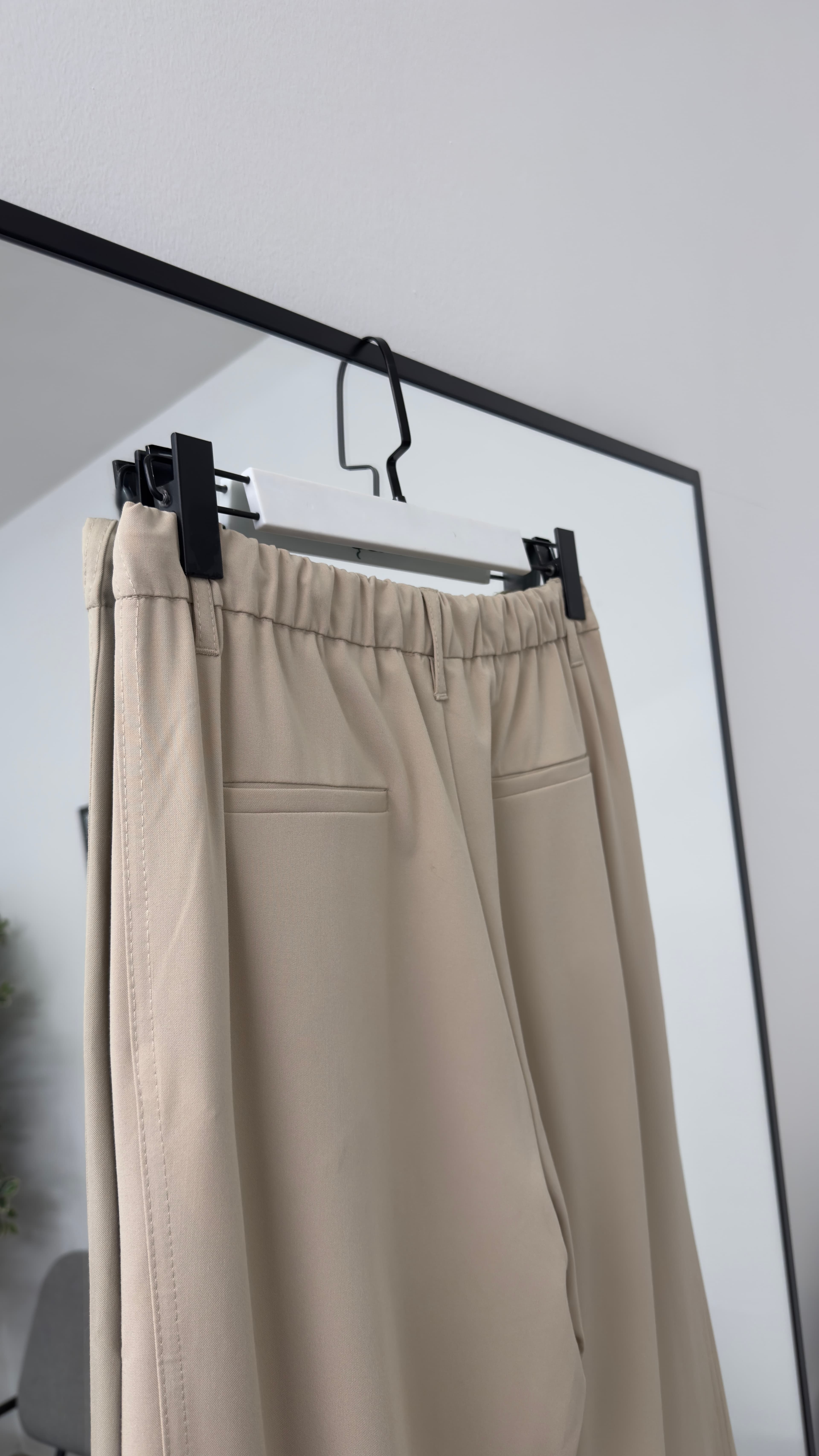 Beli Büzgülü Dümdüz Paça Pantolon/Bej