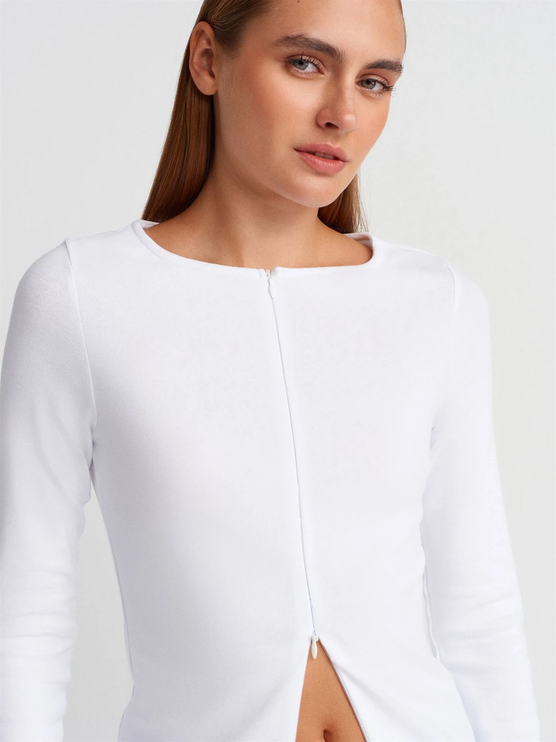 Fermuar Detaylı Uzun Kollu Top - Beyaz/Siyah/Bordo