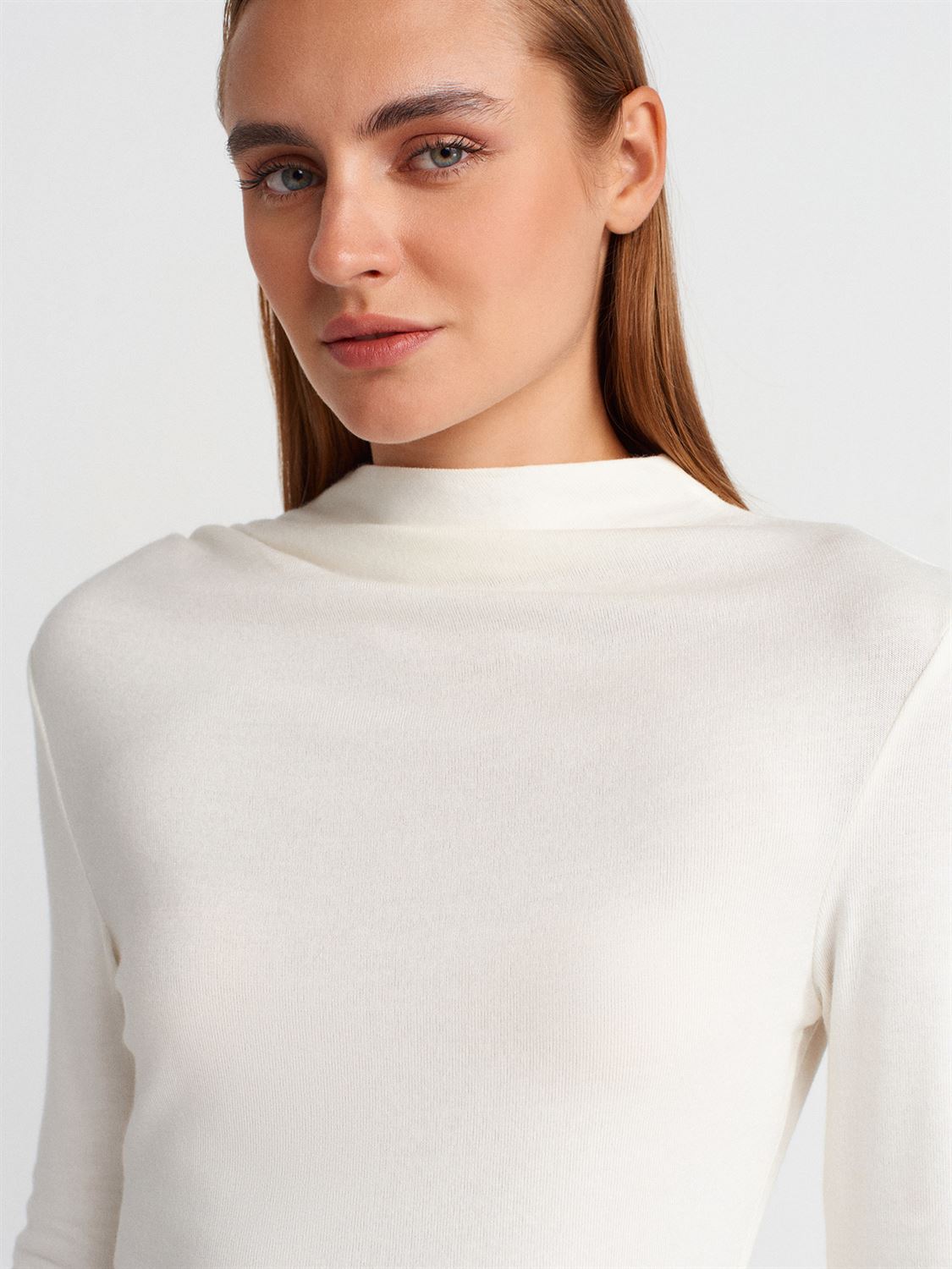 Büzgülü Uzun Kollu Top - Siyah/Ekru