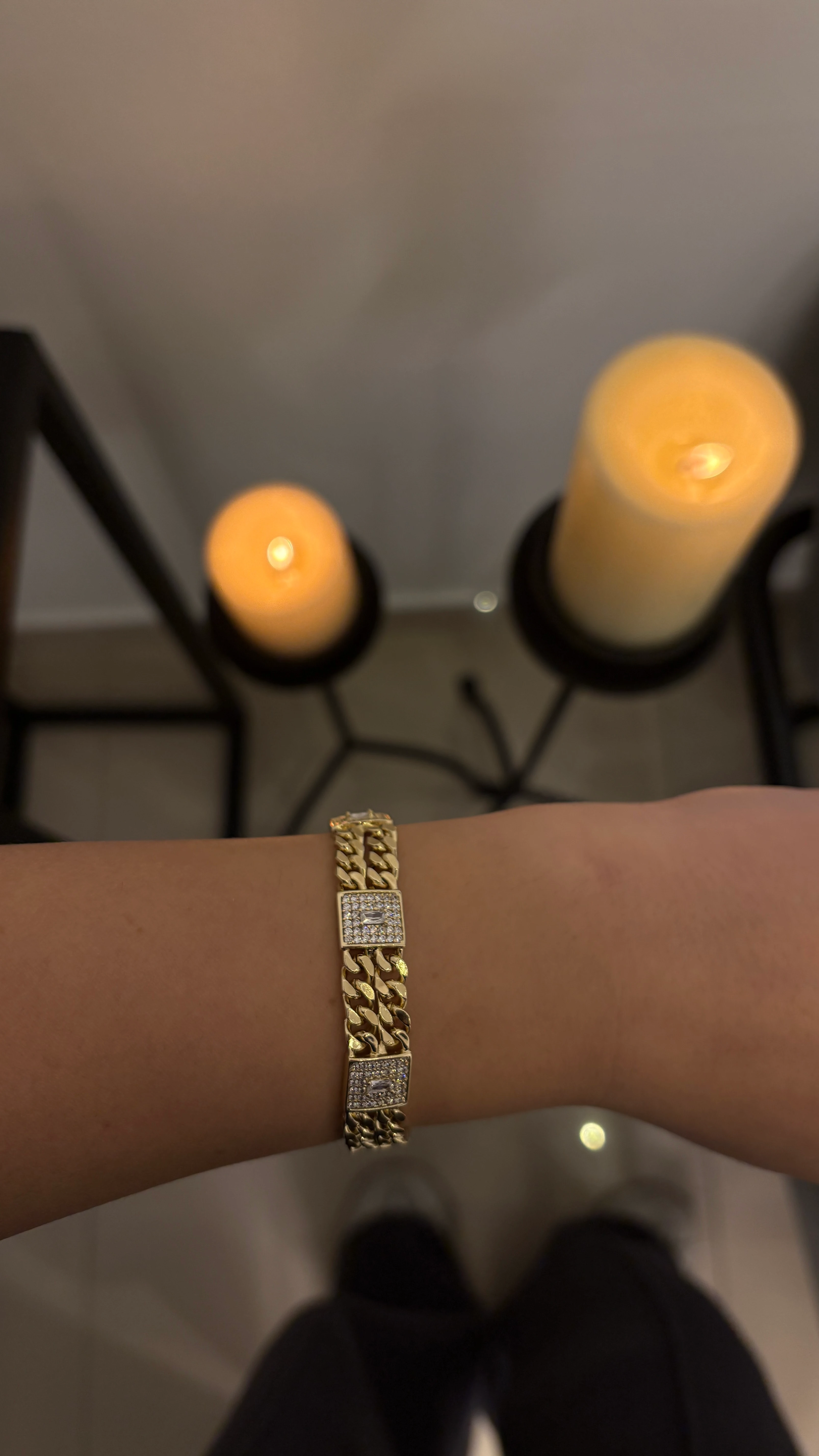 Kare Pırlanta İşçiliği Taşlı Bileklik (altın kaplama)