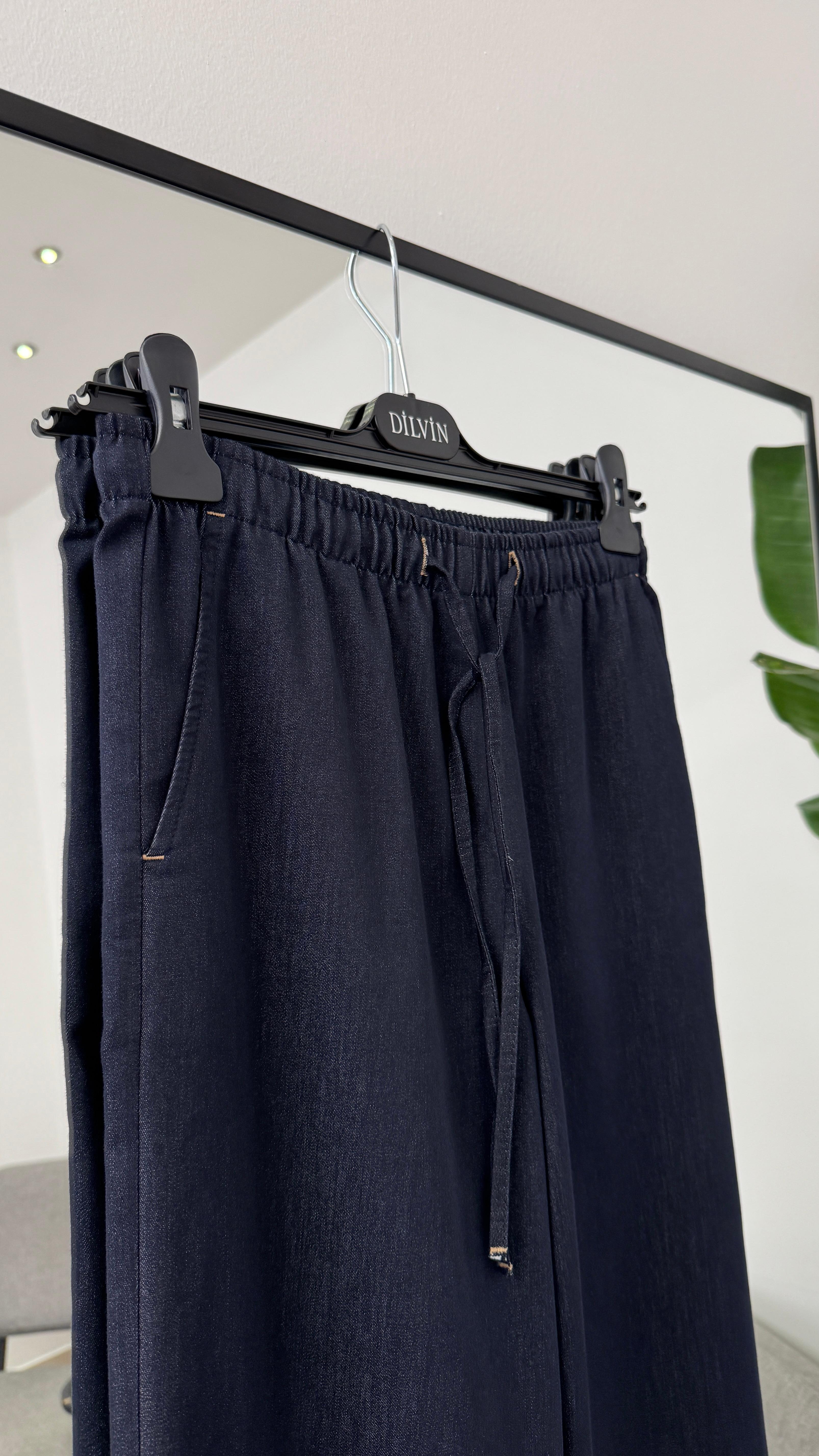 Lacivert Jean Pantolon