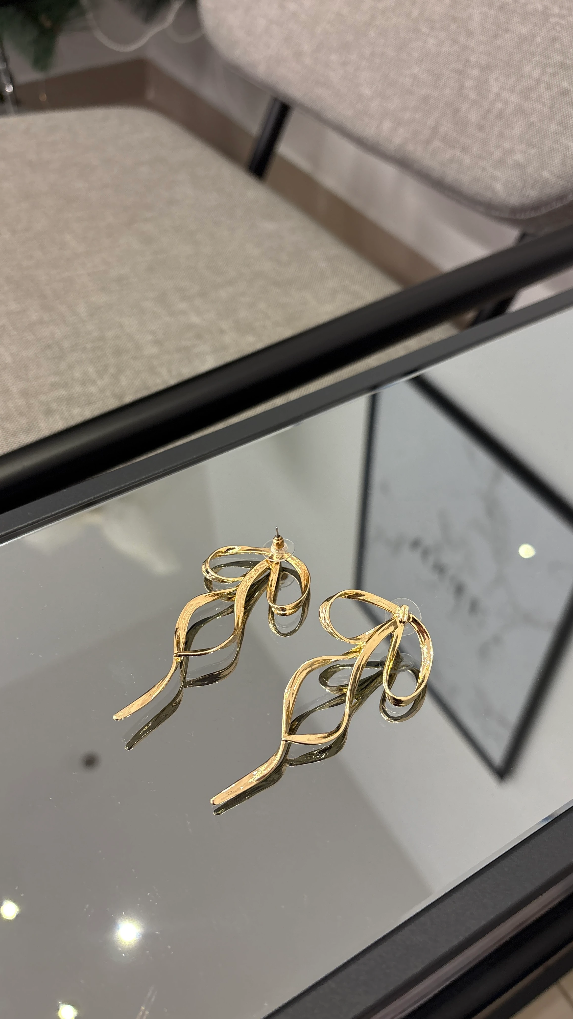 Büyük Fiyonk Küpe Gold