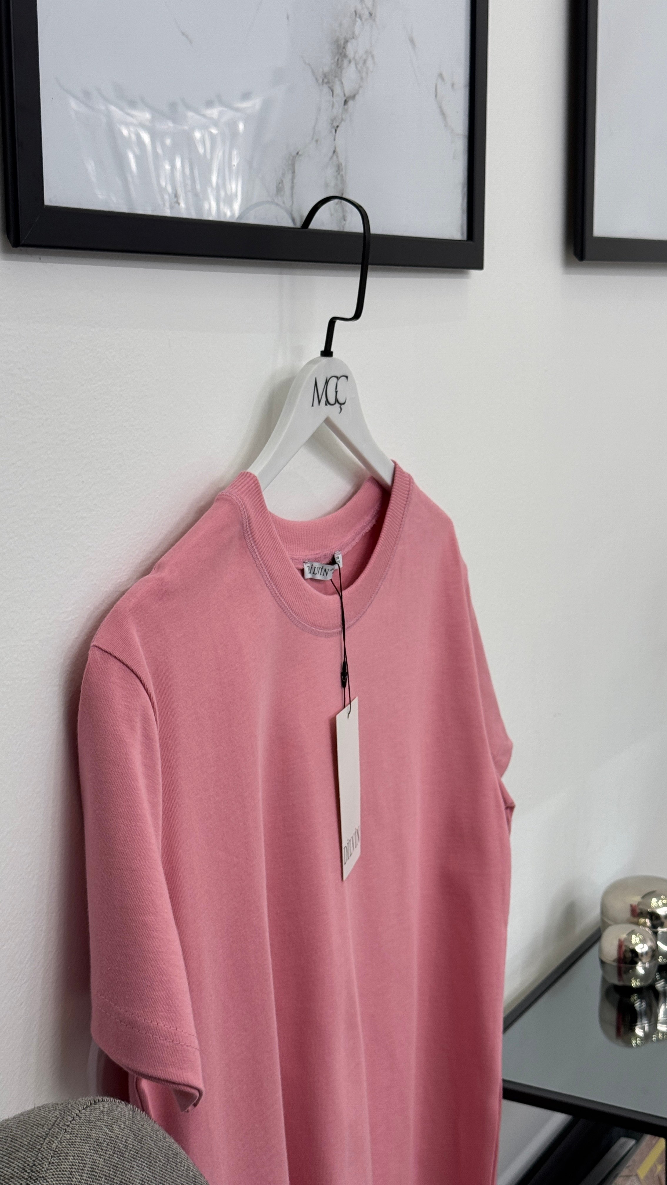 Dekoratif Yaka T-shirt/ Beyaz-Siyah