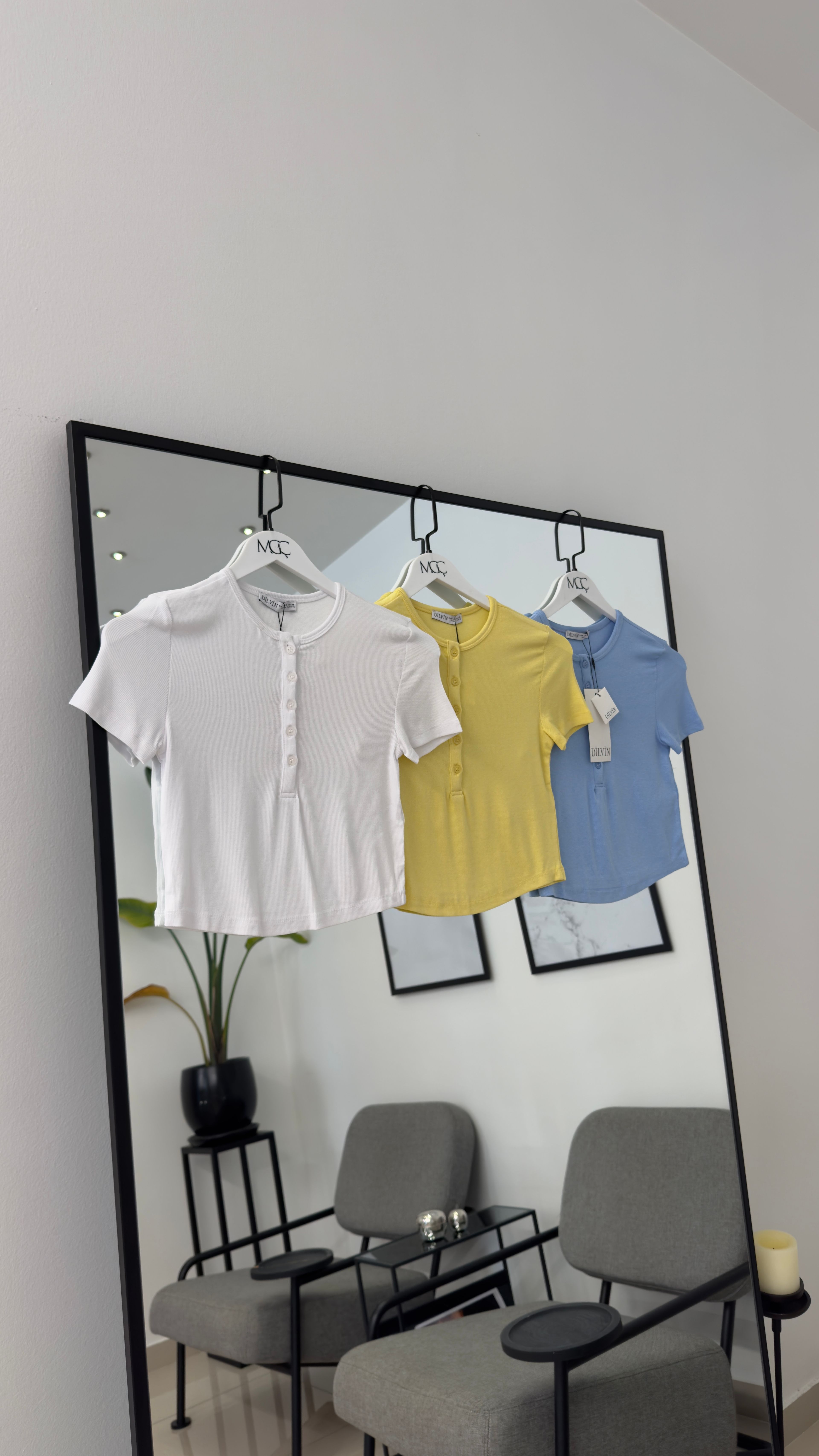 Düğme Detaylı Crop Top Sarı