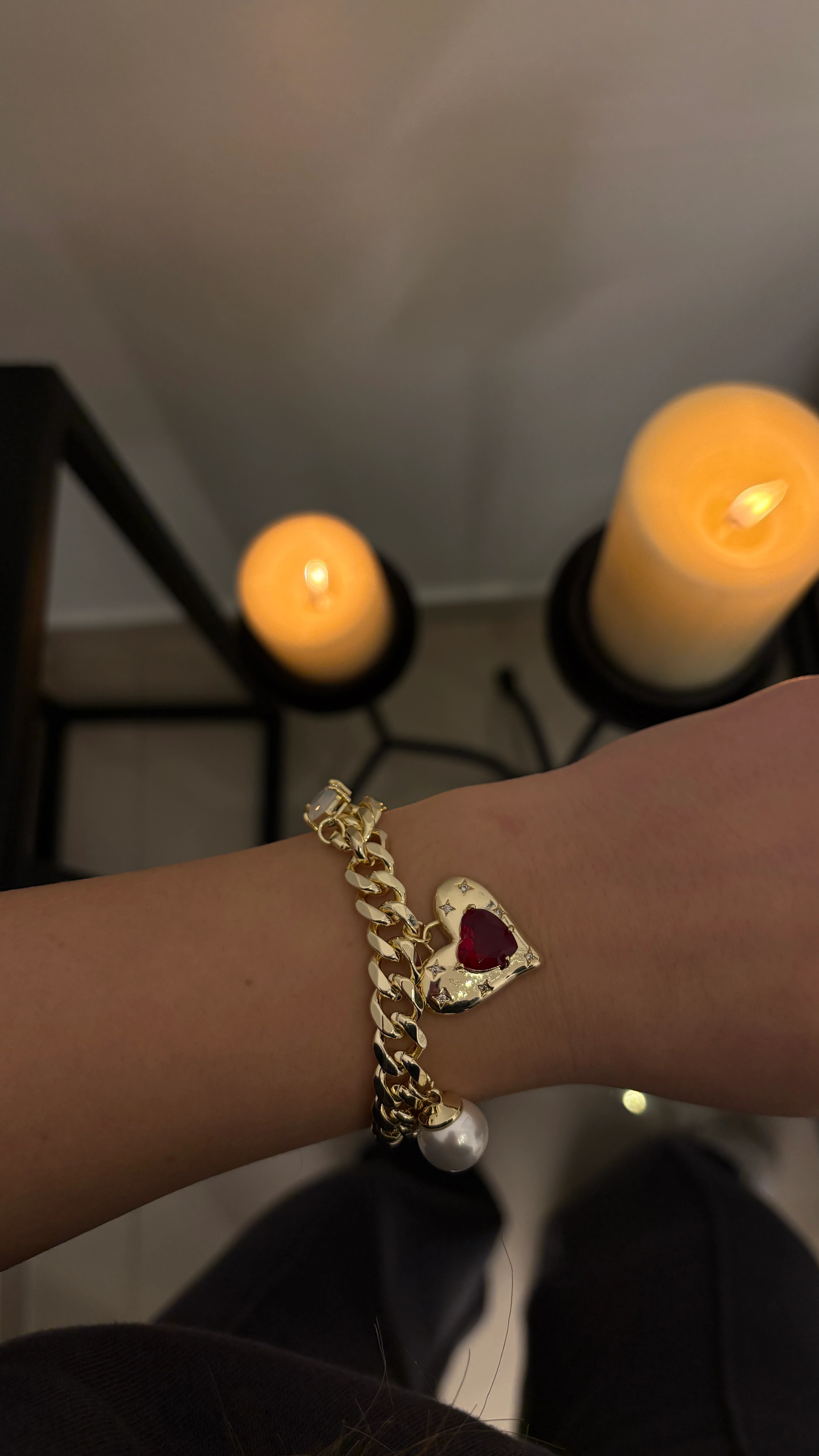 Kalp Çarmlı Bileklik (Altın Kaplama)