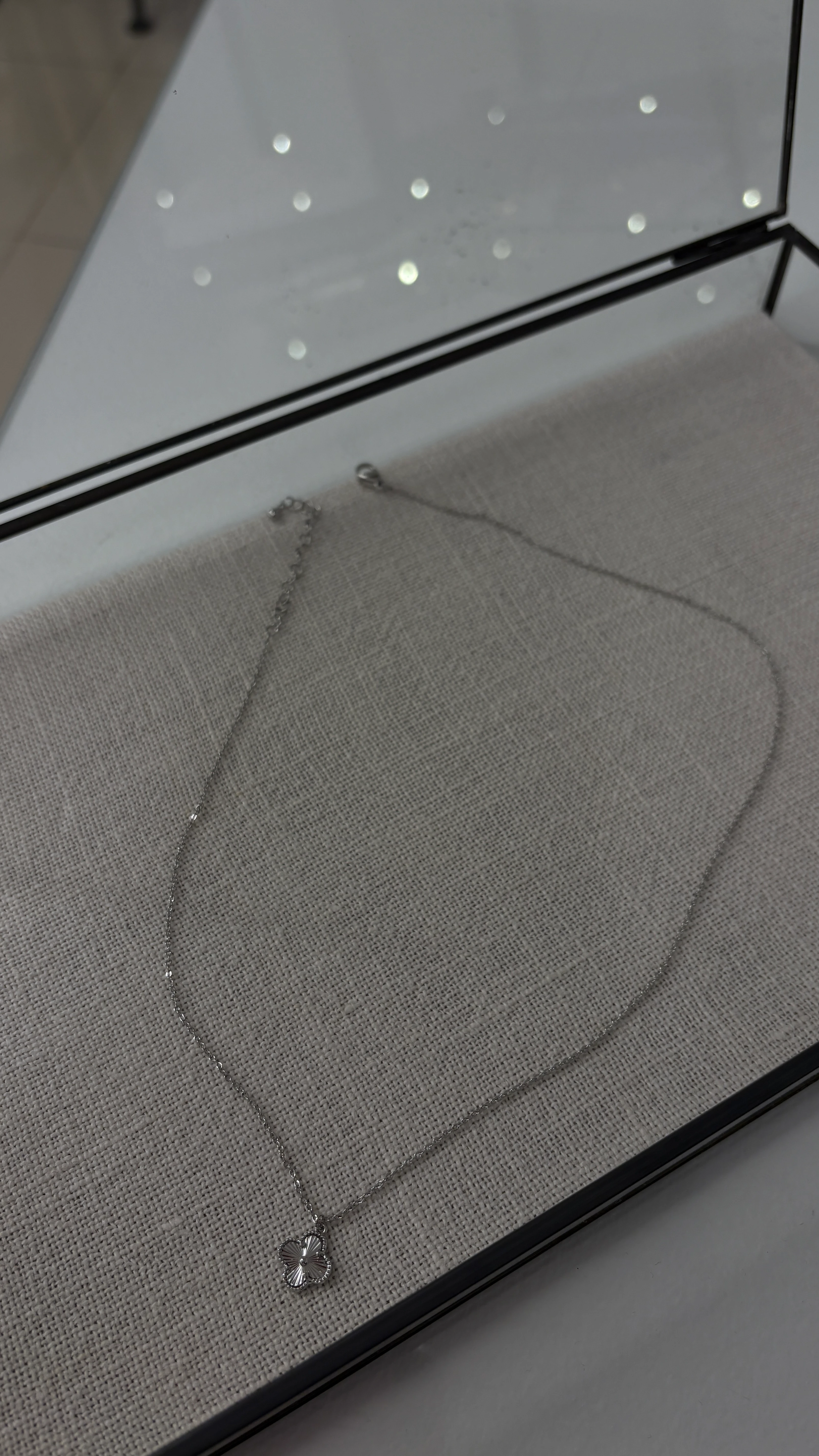 Gümüş Tek Yonca Kolye