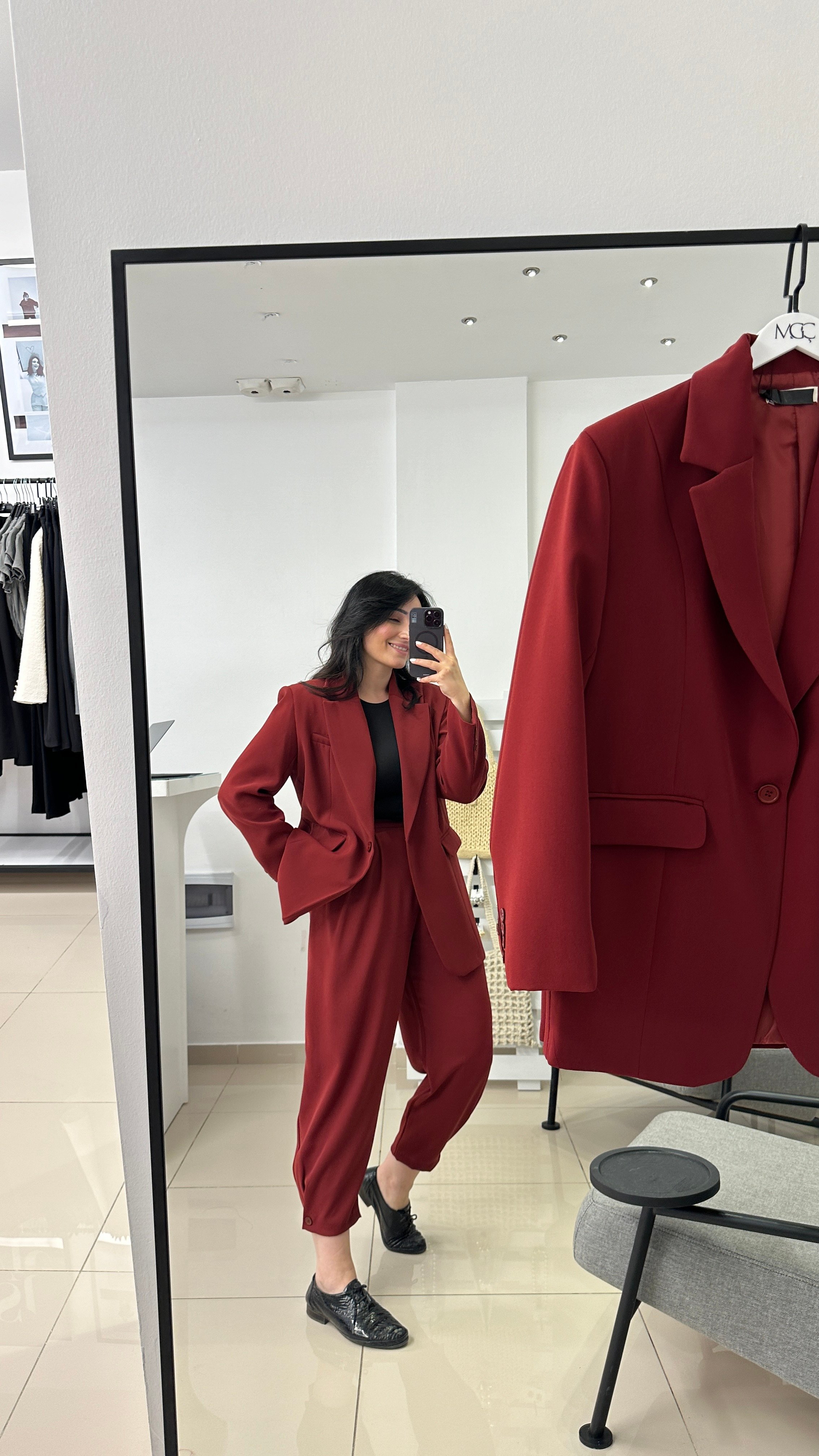 Bordo Paçası Düğme Detaylı Pantolon