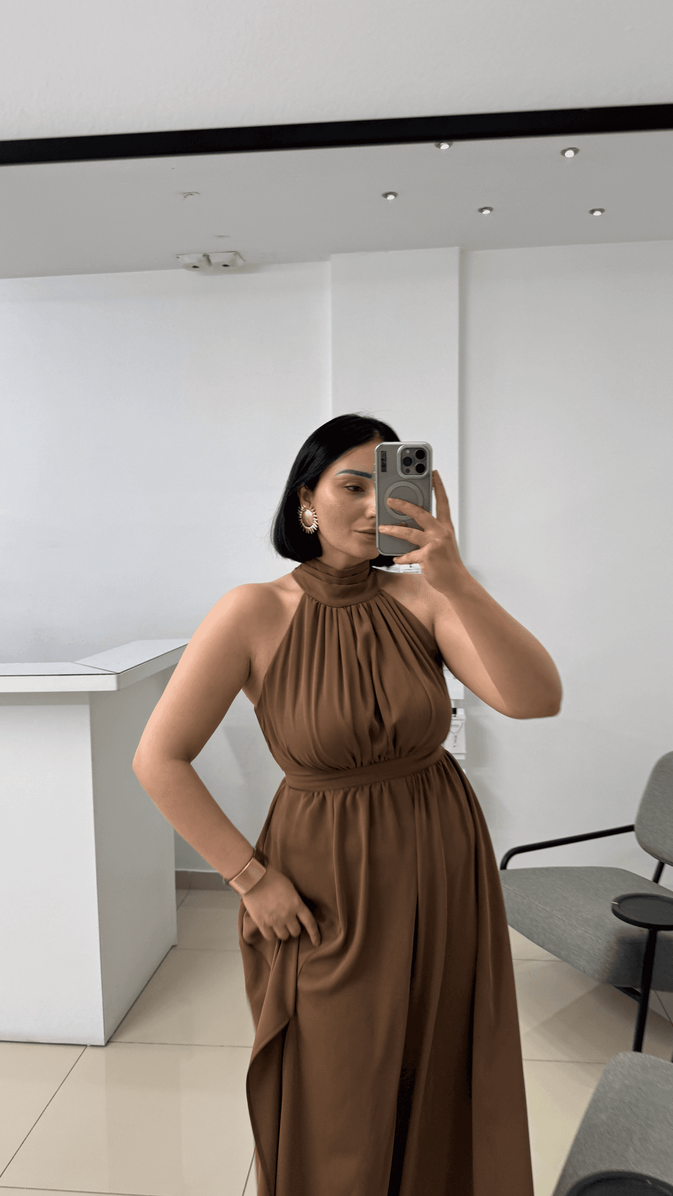 Halter Yaka İnce Krep Kumaş Elbise/ Kahve