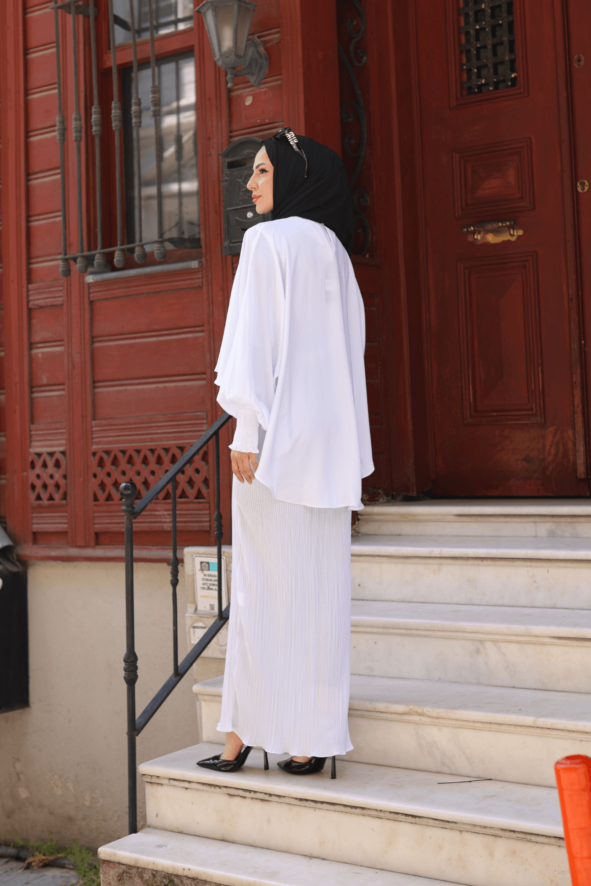 Elagant Dubai İpeği Pelerın Takım & Beyaz