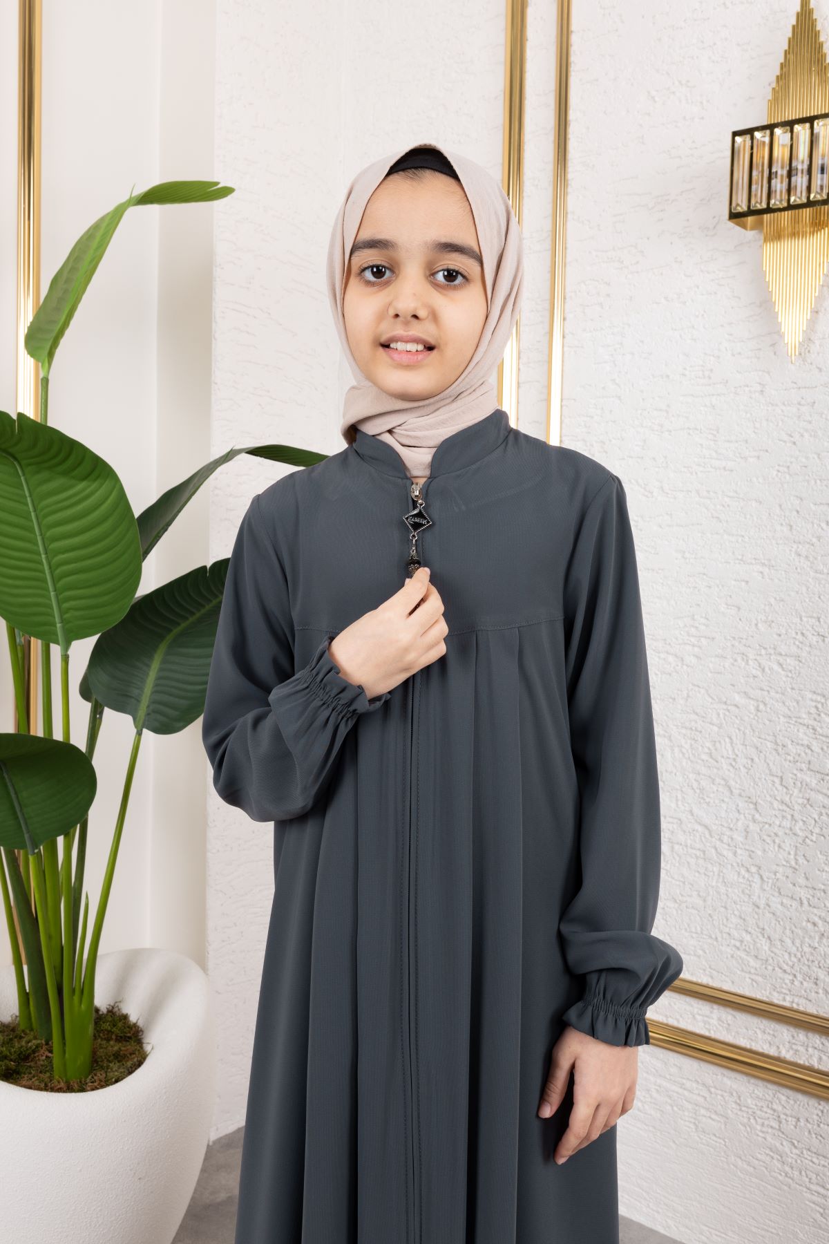 Robalı Pileli Çocuk Ferace 4005 & Füme