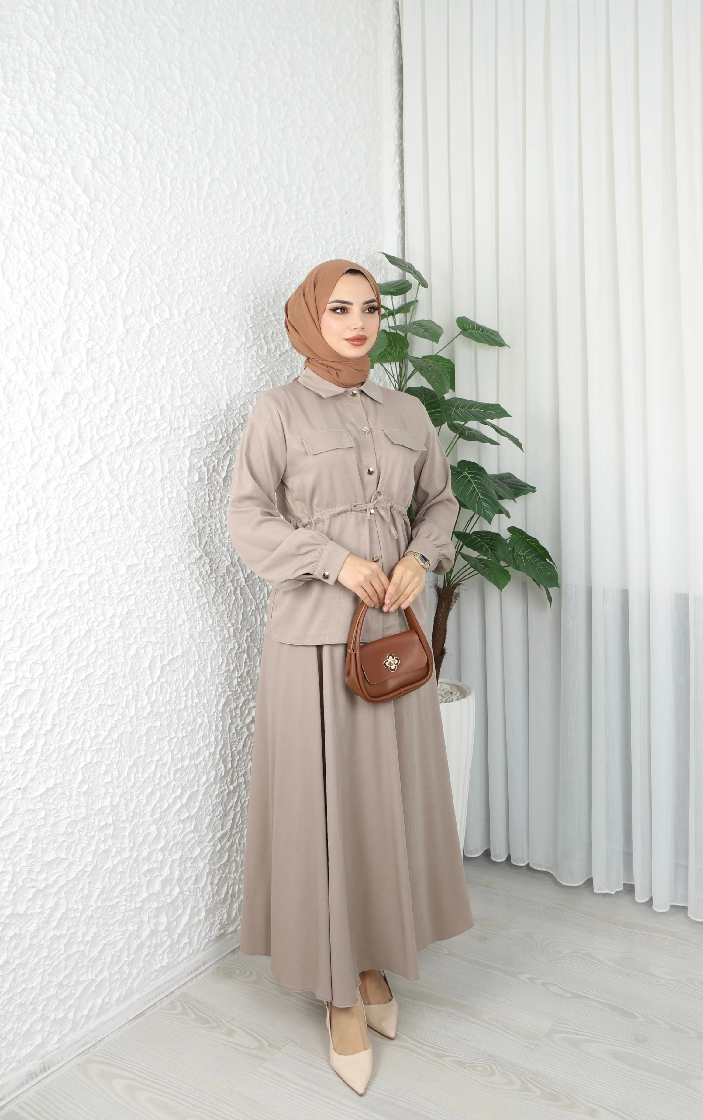 Beli Bağlamalı Etekli Krinkıl Astarlı Takım  - Bej