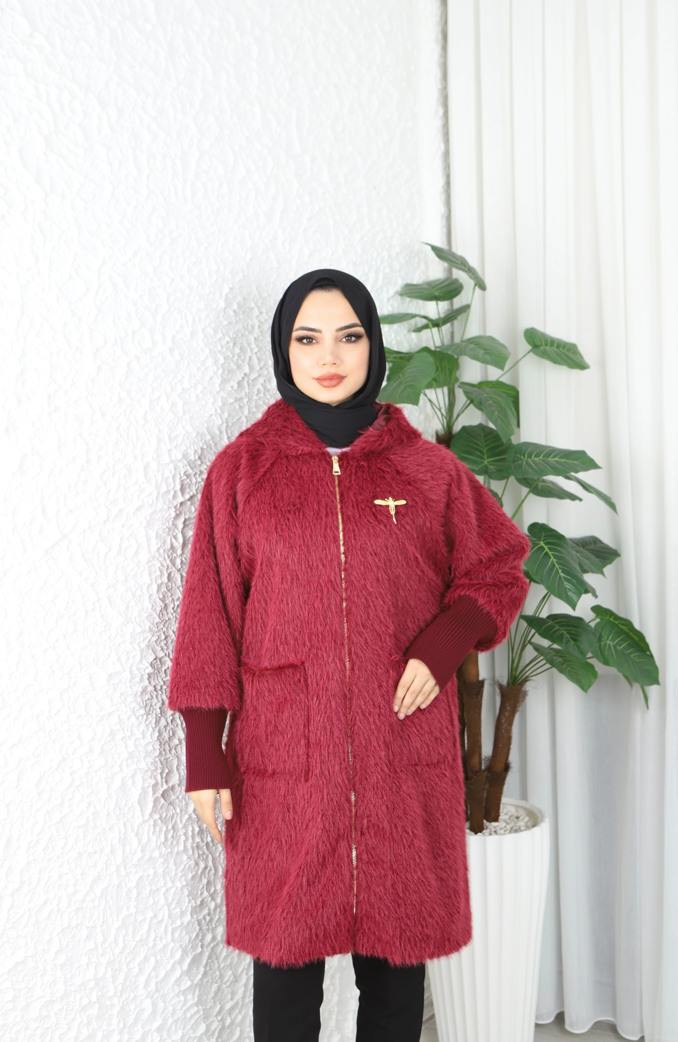 Kapüşonlu Kol Detaylı Pevet Kaşe Kaban  - Kırmızı