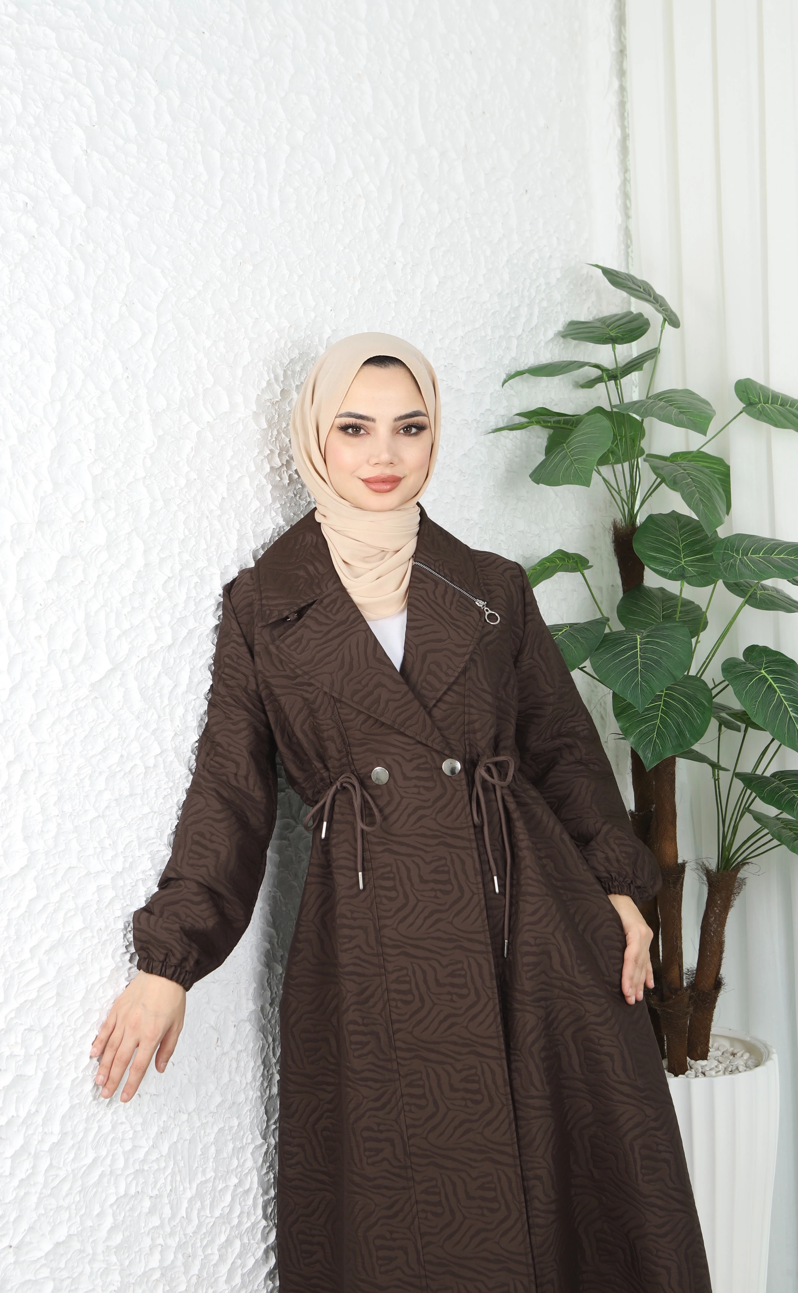 Belden Ayarlamalı Fermuar Detaylı Kapitone Mont