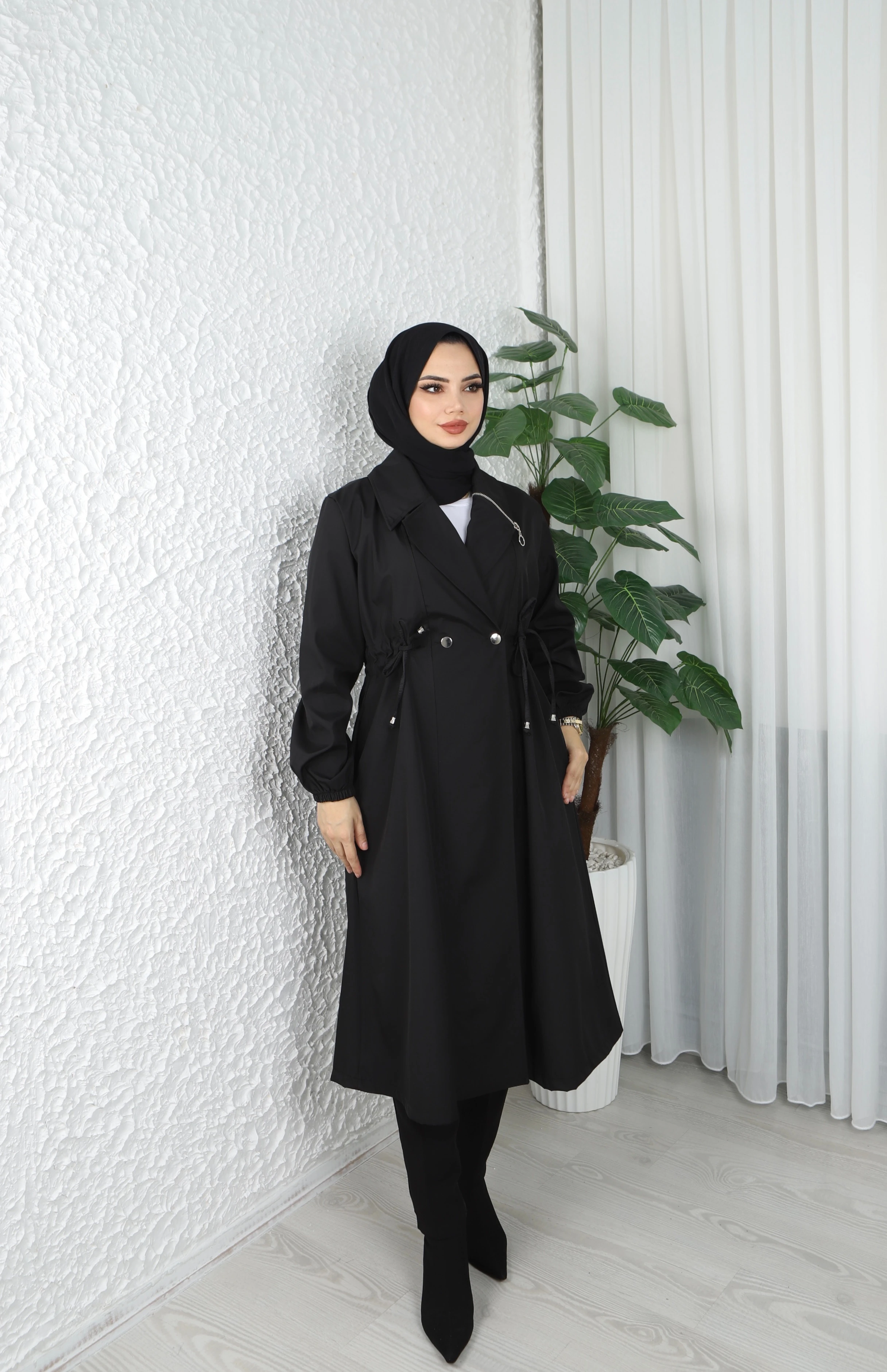 Belden Ayarlamalı Fermuar Detaylı Kapitone Mont 